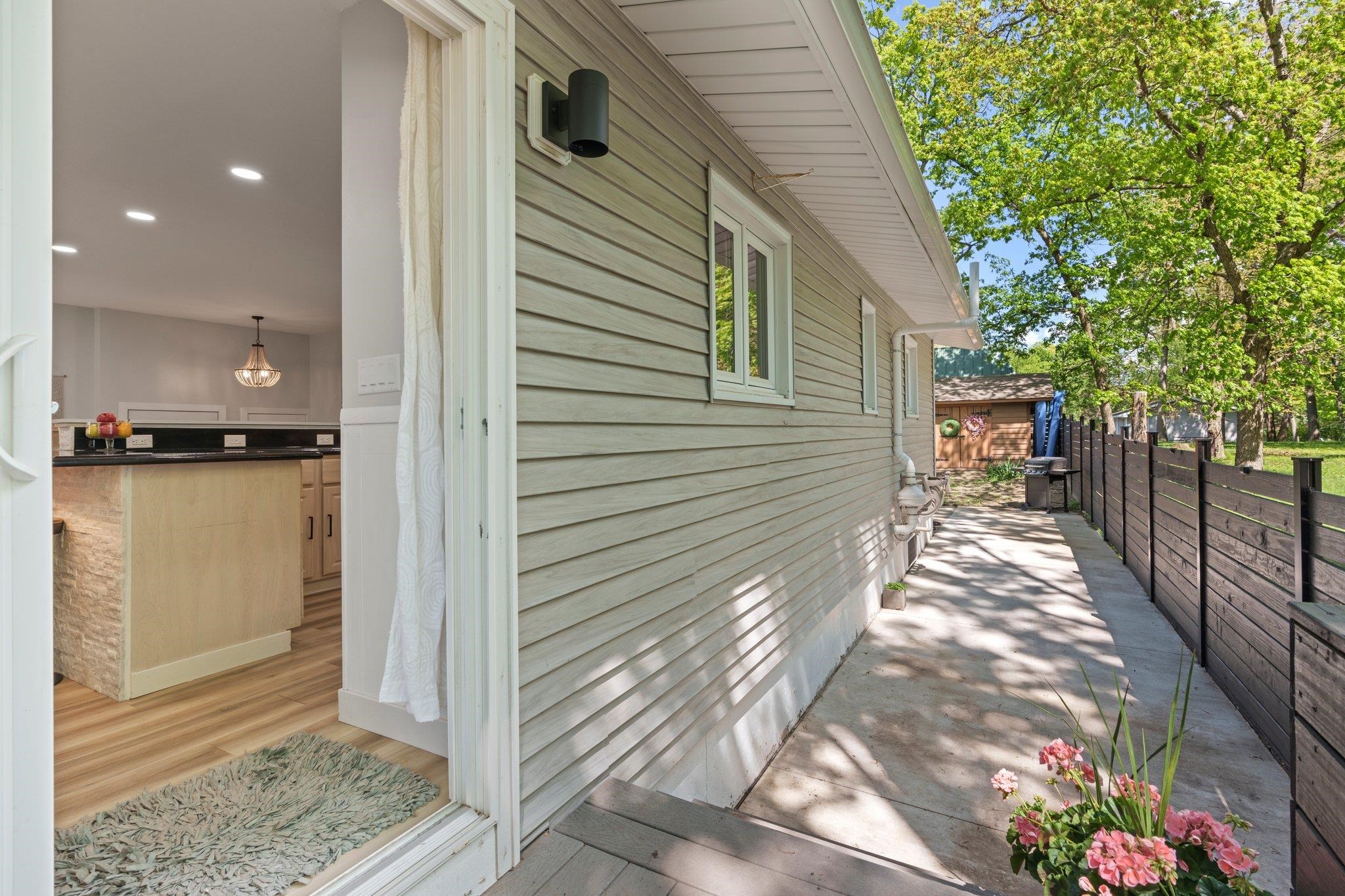 2405 Woodcrest Drive