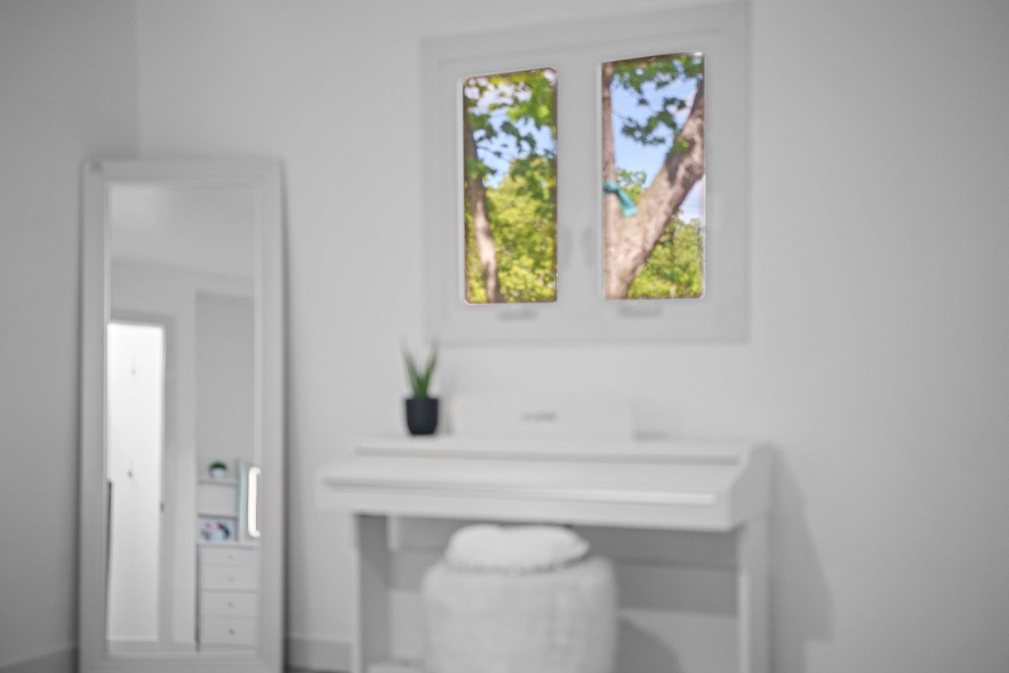 2405 Woodcrest Drive