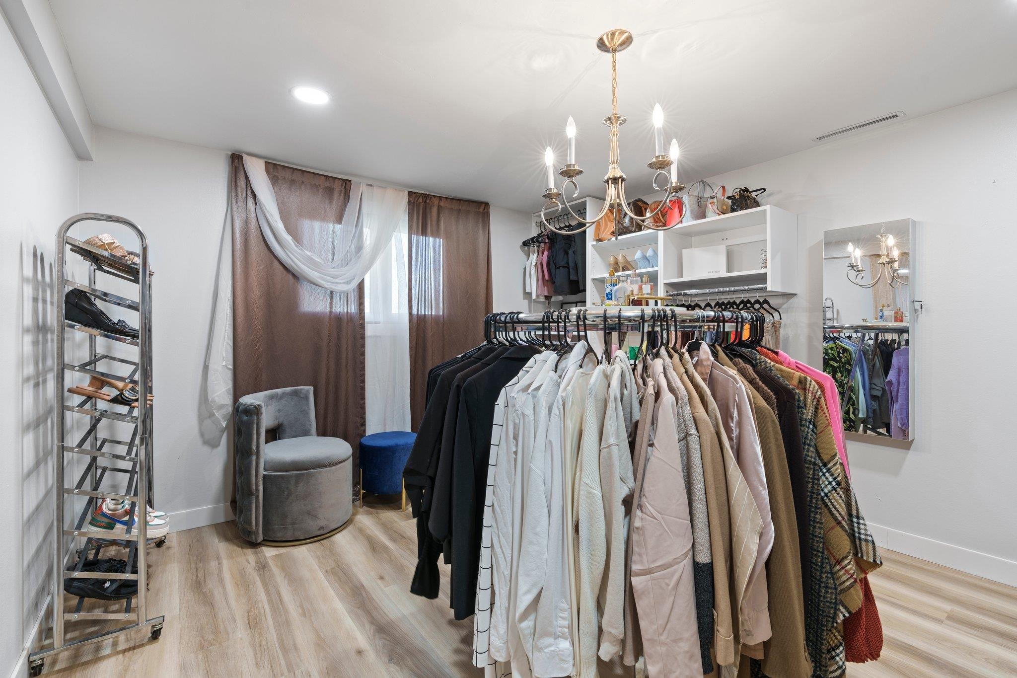 2405 Woodcrest Drive