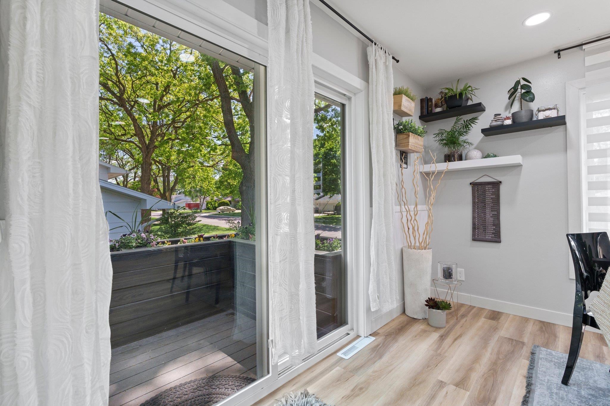 2405 Woodcrest Drive