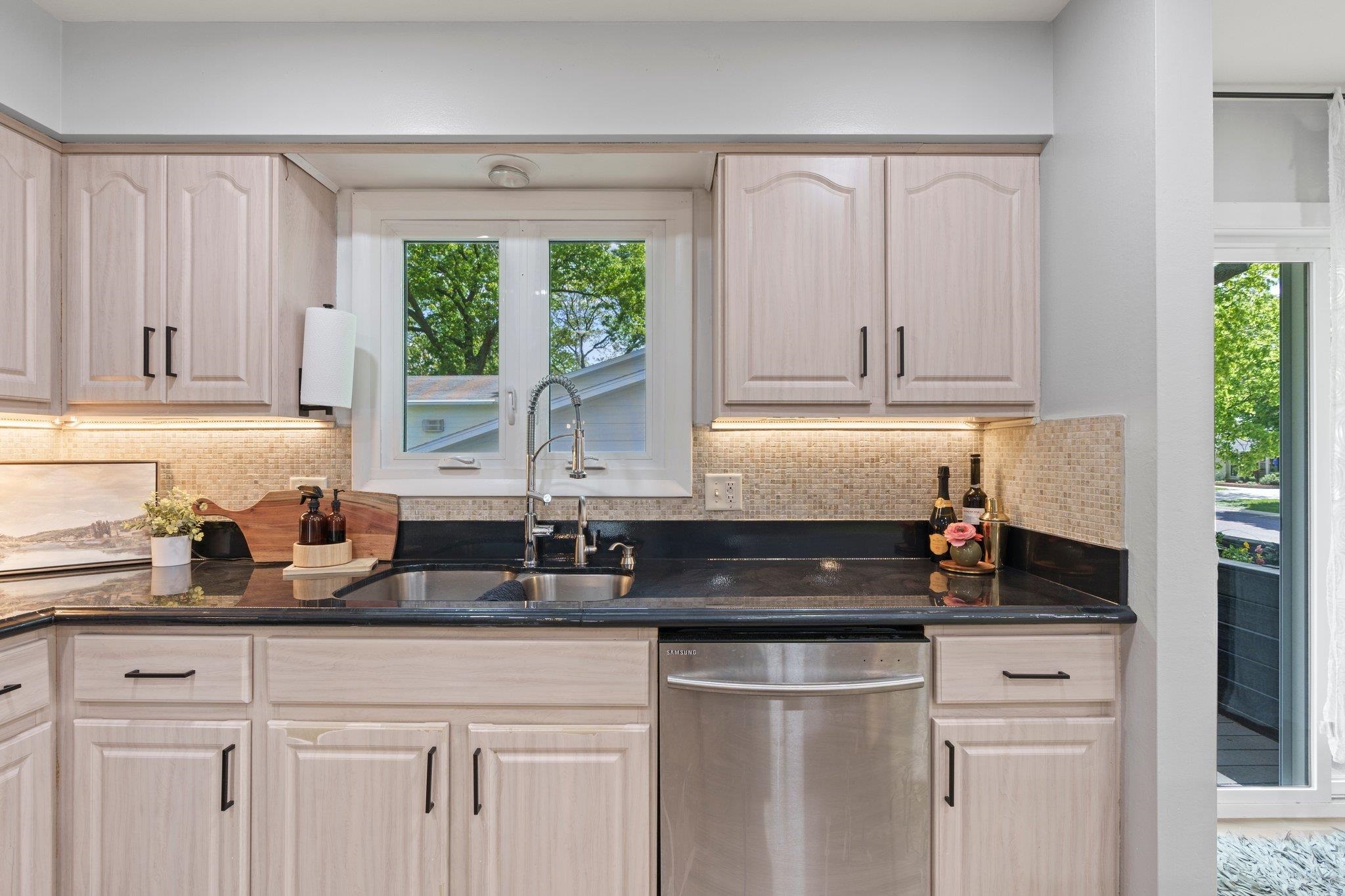 2405 Woodcrest Drive