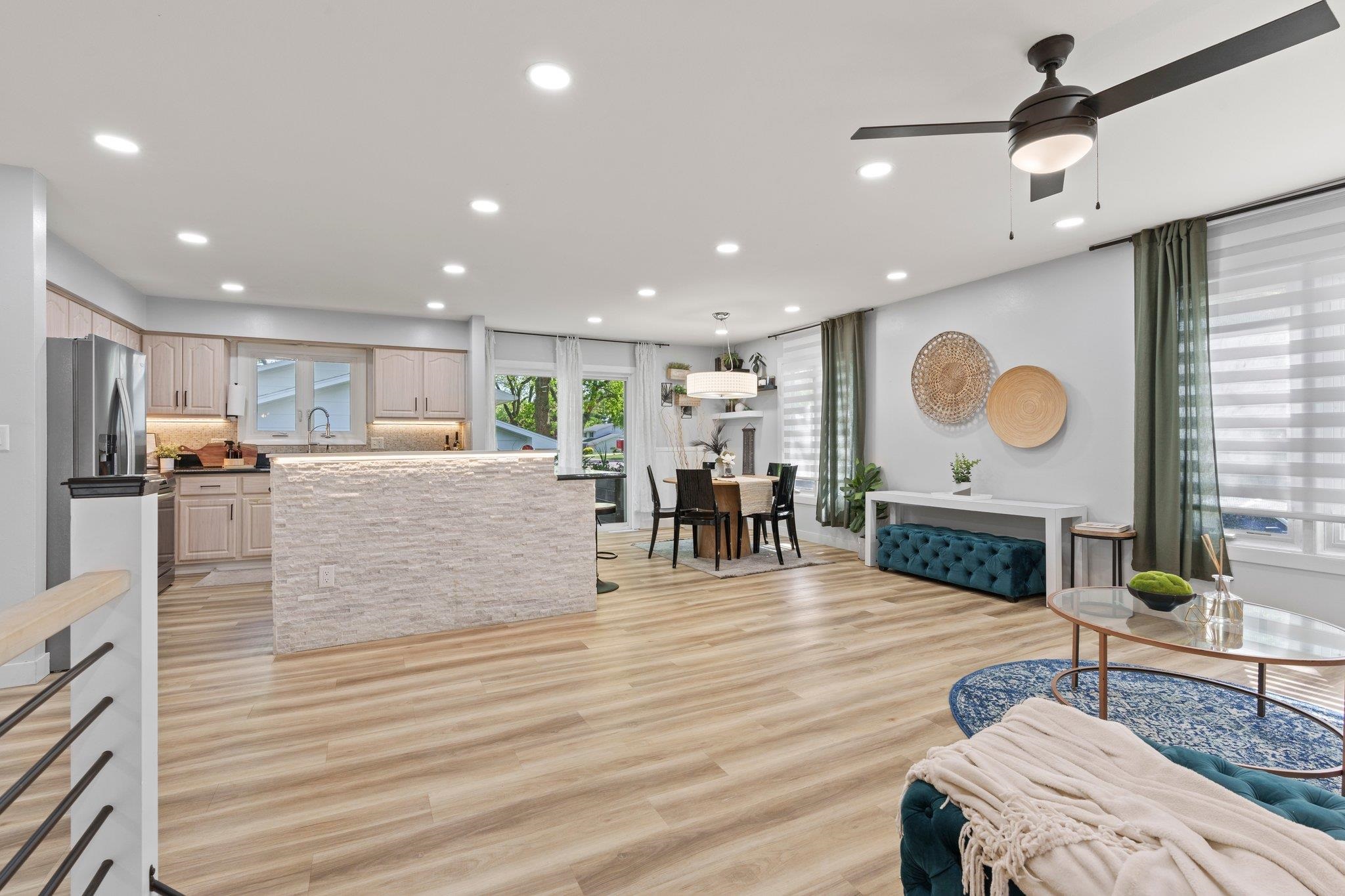 2405 Woodcrest Drive