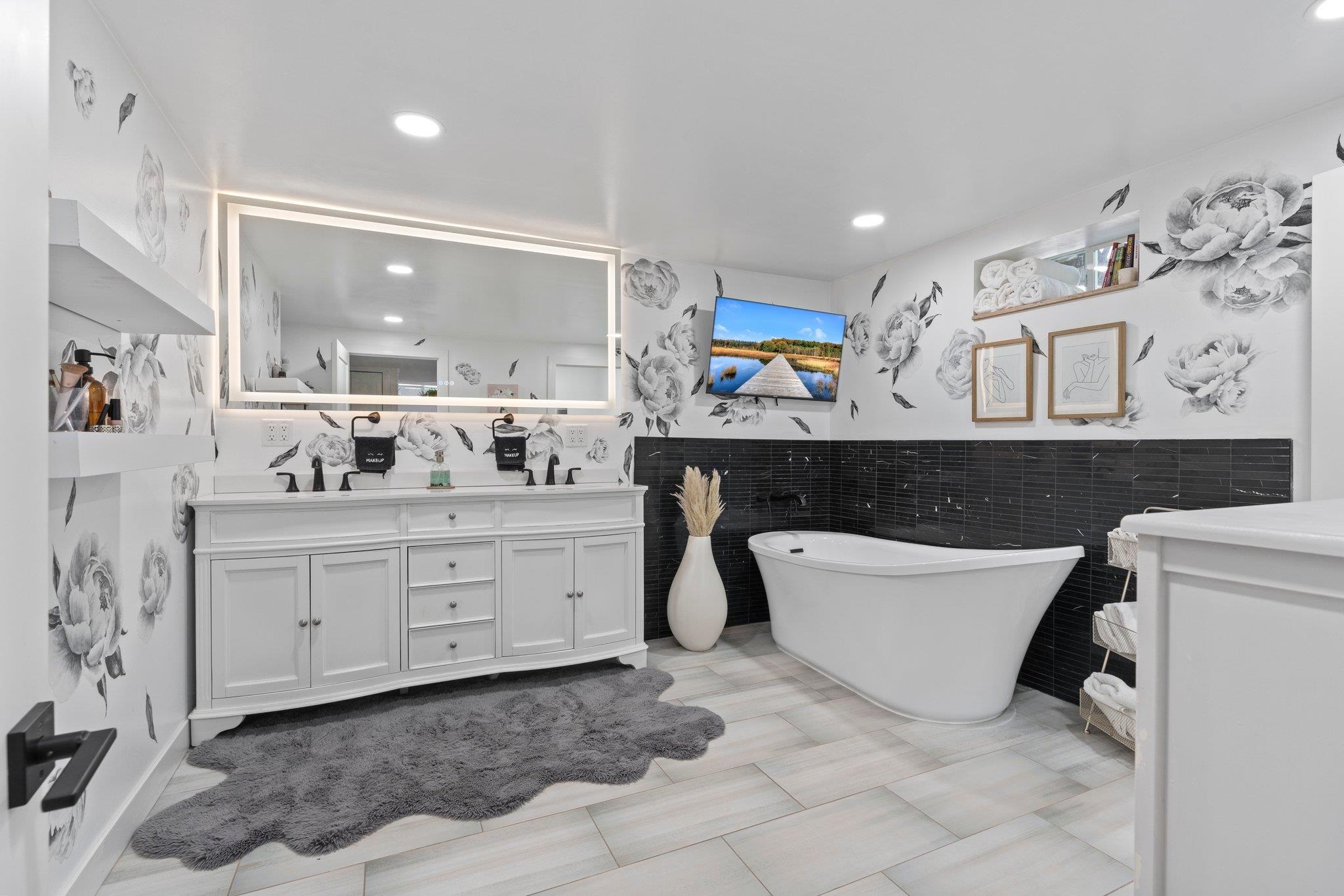 2405 Woodcrest Drive