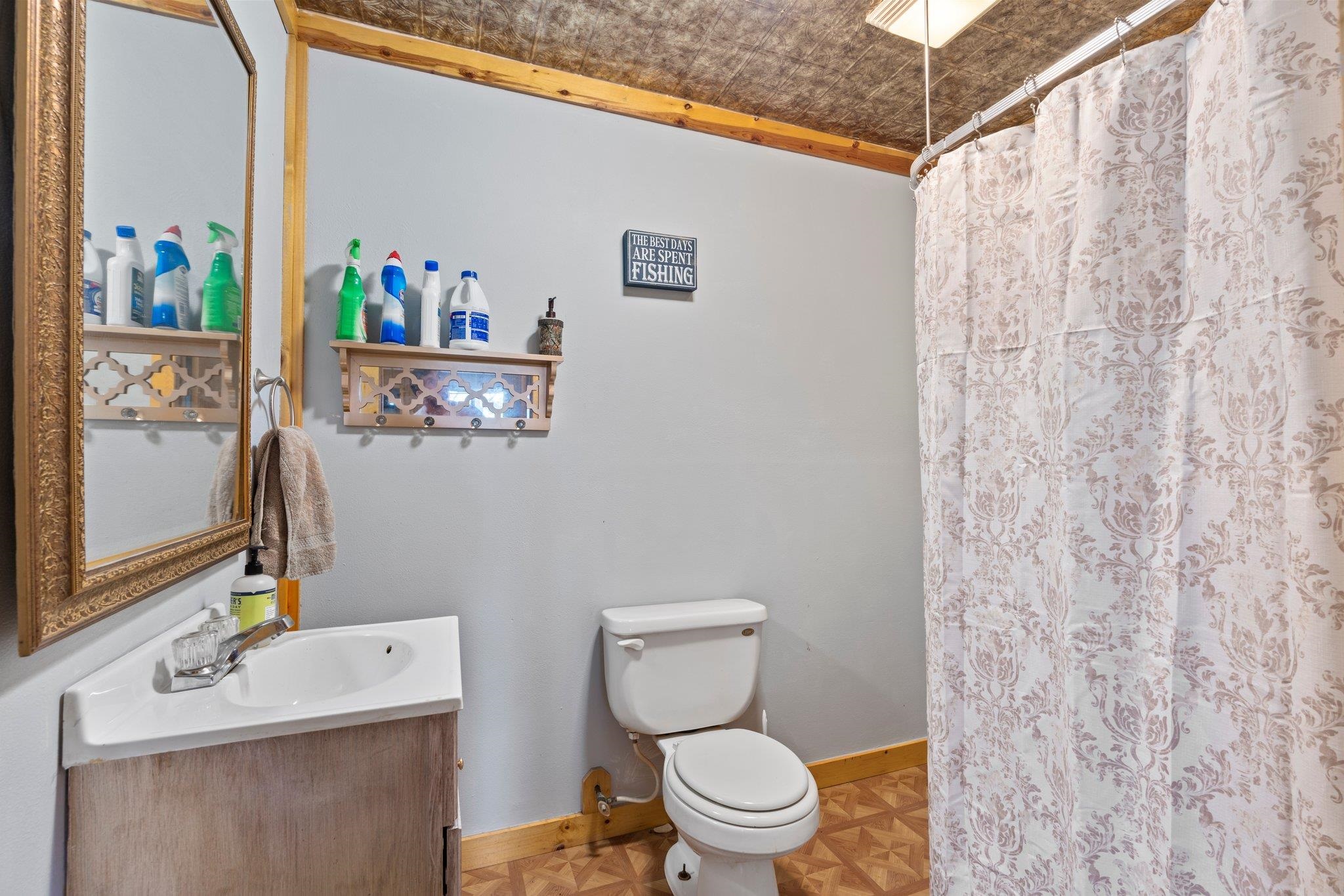 554 N Harvard Avenue