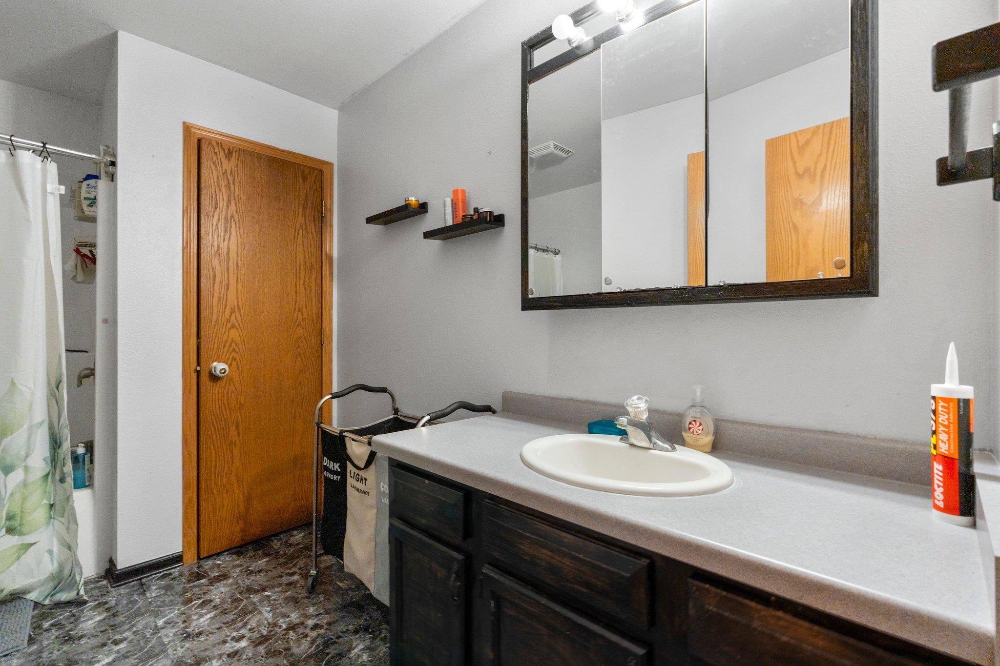 554 N Harvard Avenue