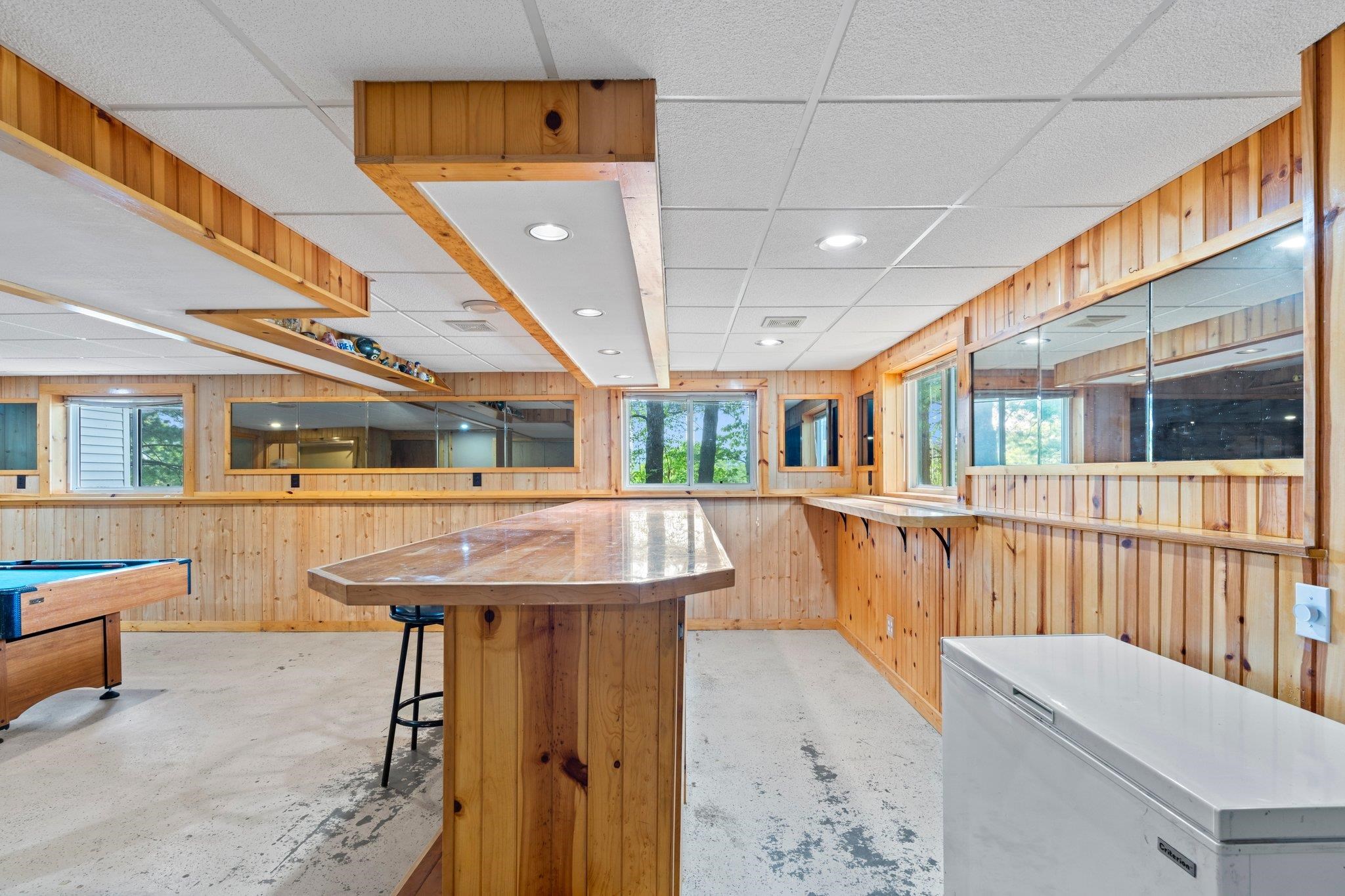 554 N Harvard Avenue