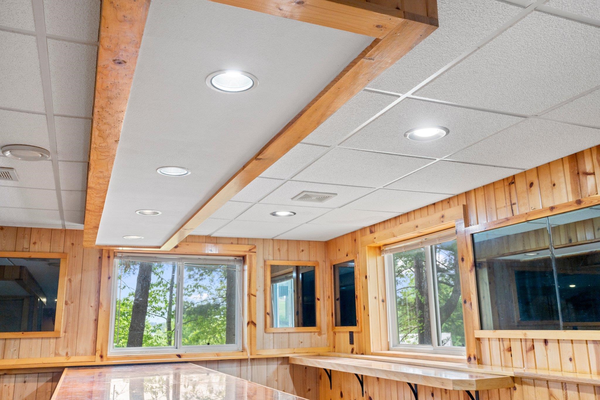 554 N Harvard Avenue