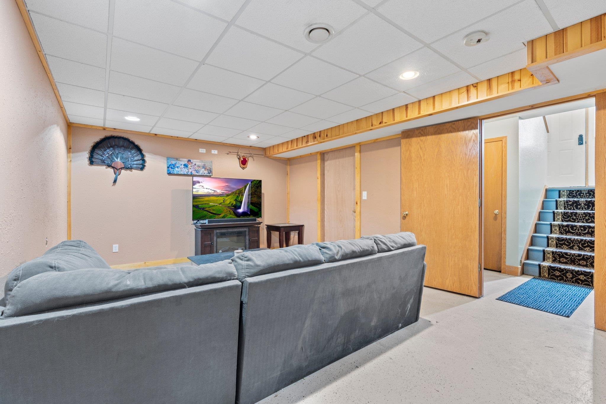 554 N Harvard Avenue