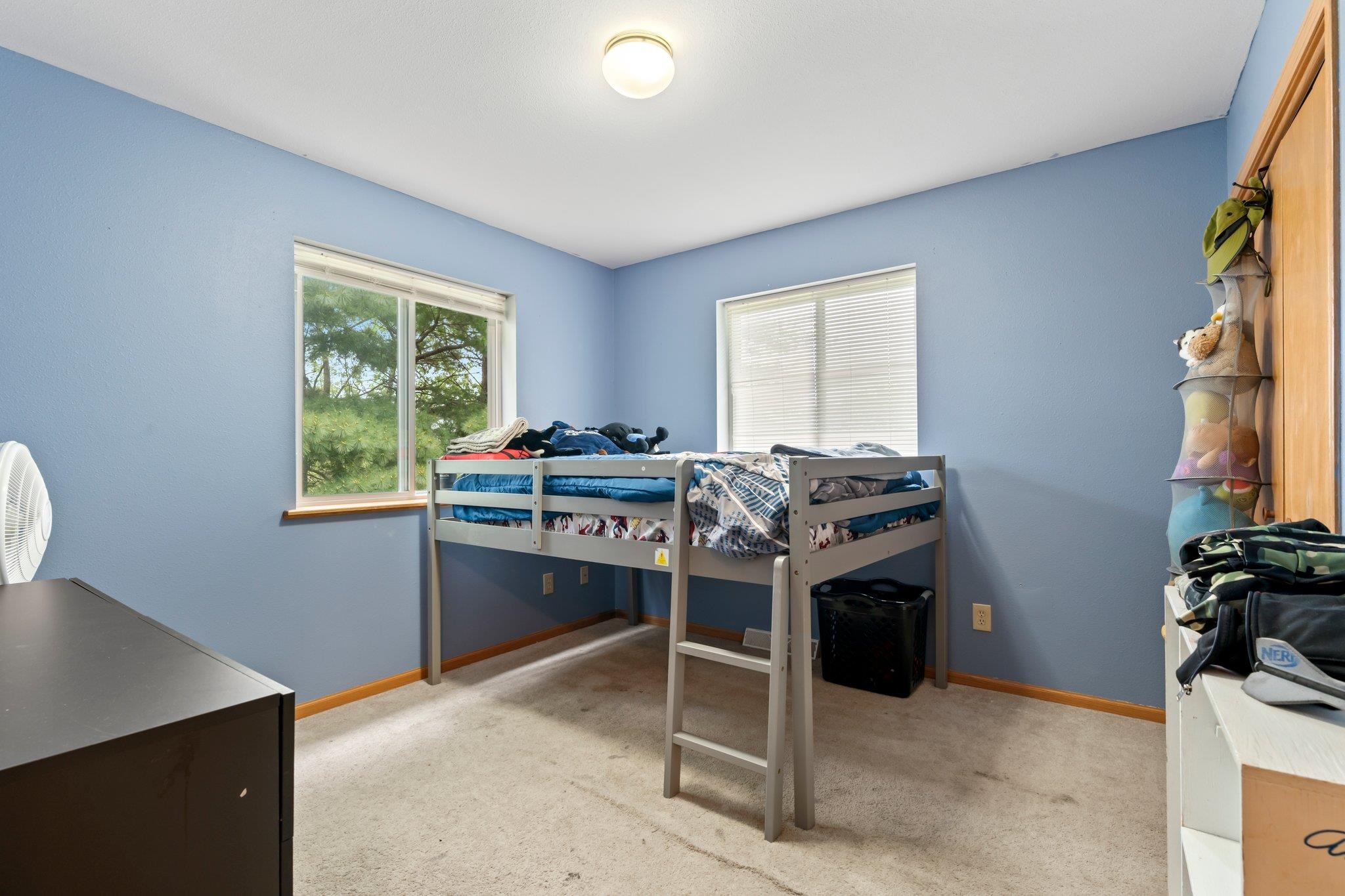 554 N Harvard Avenue