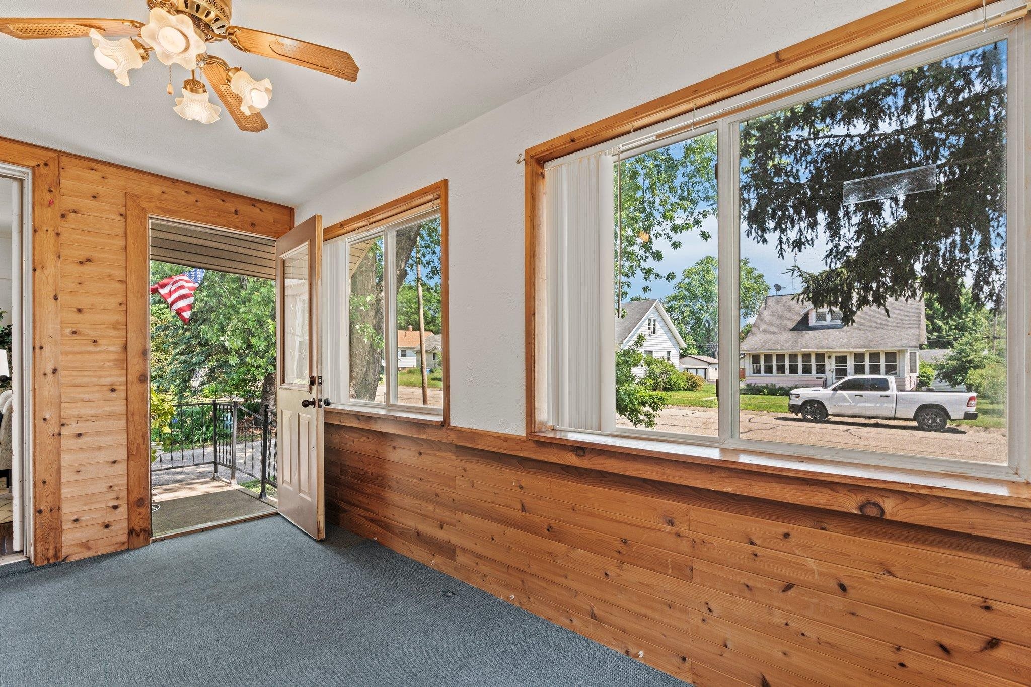 317 E Franklin Street