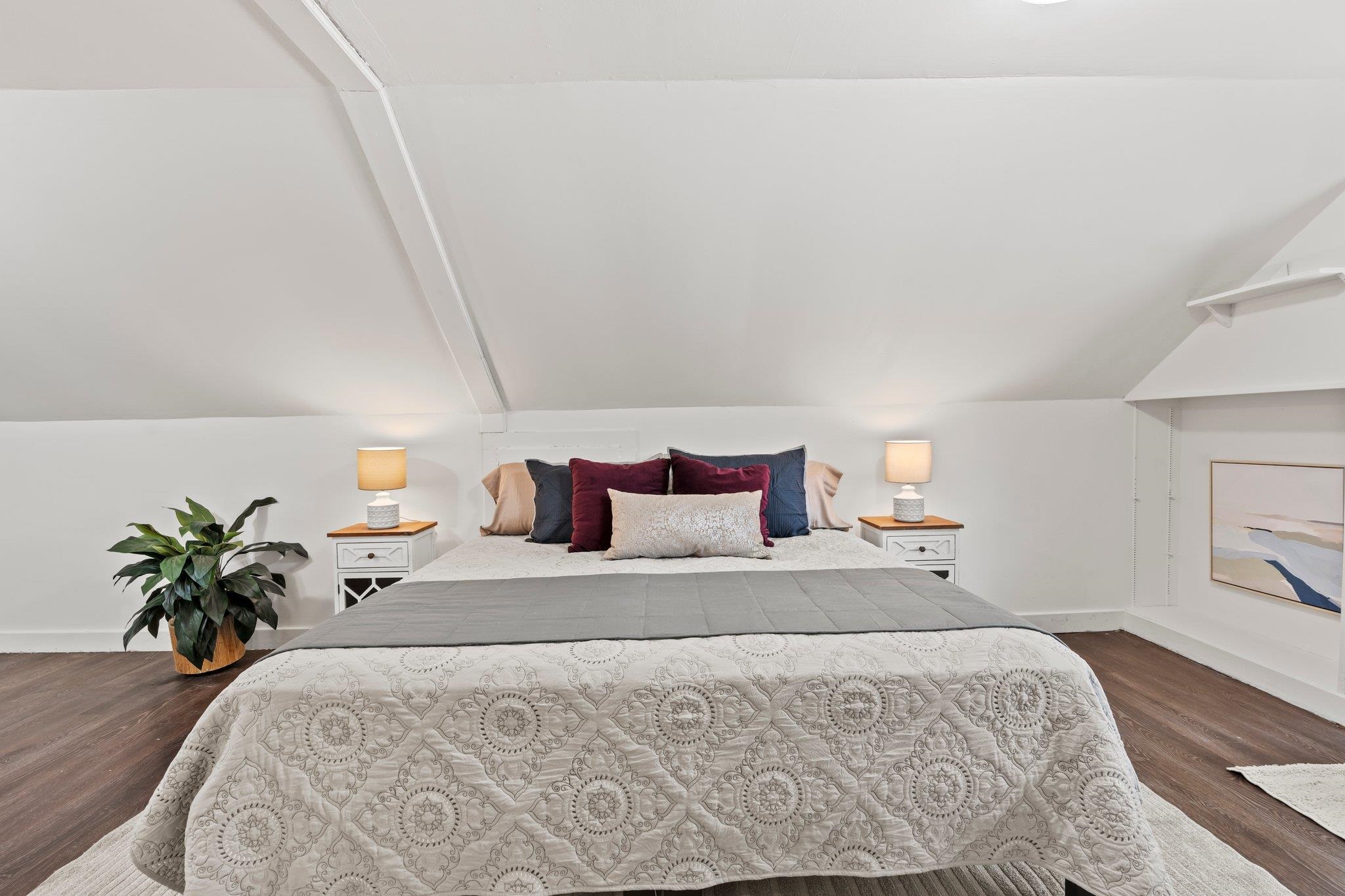 317 E Franklin Street