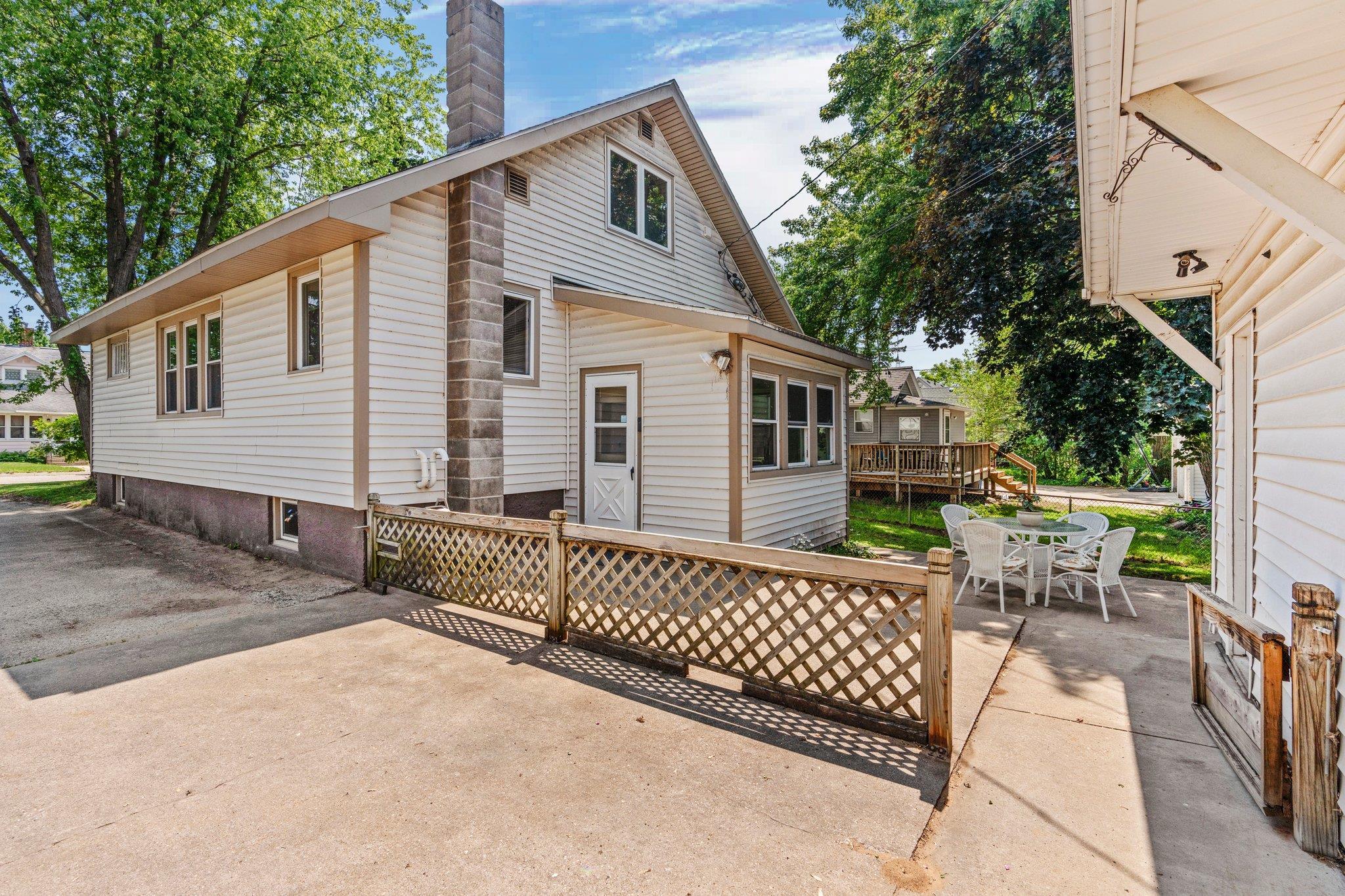 317 E Franklin Street