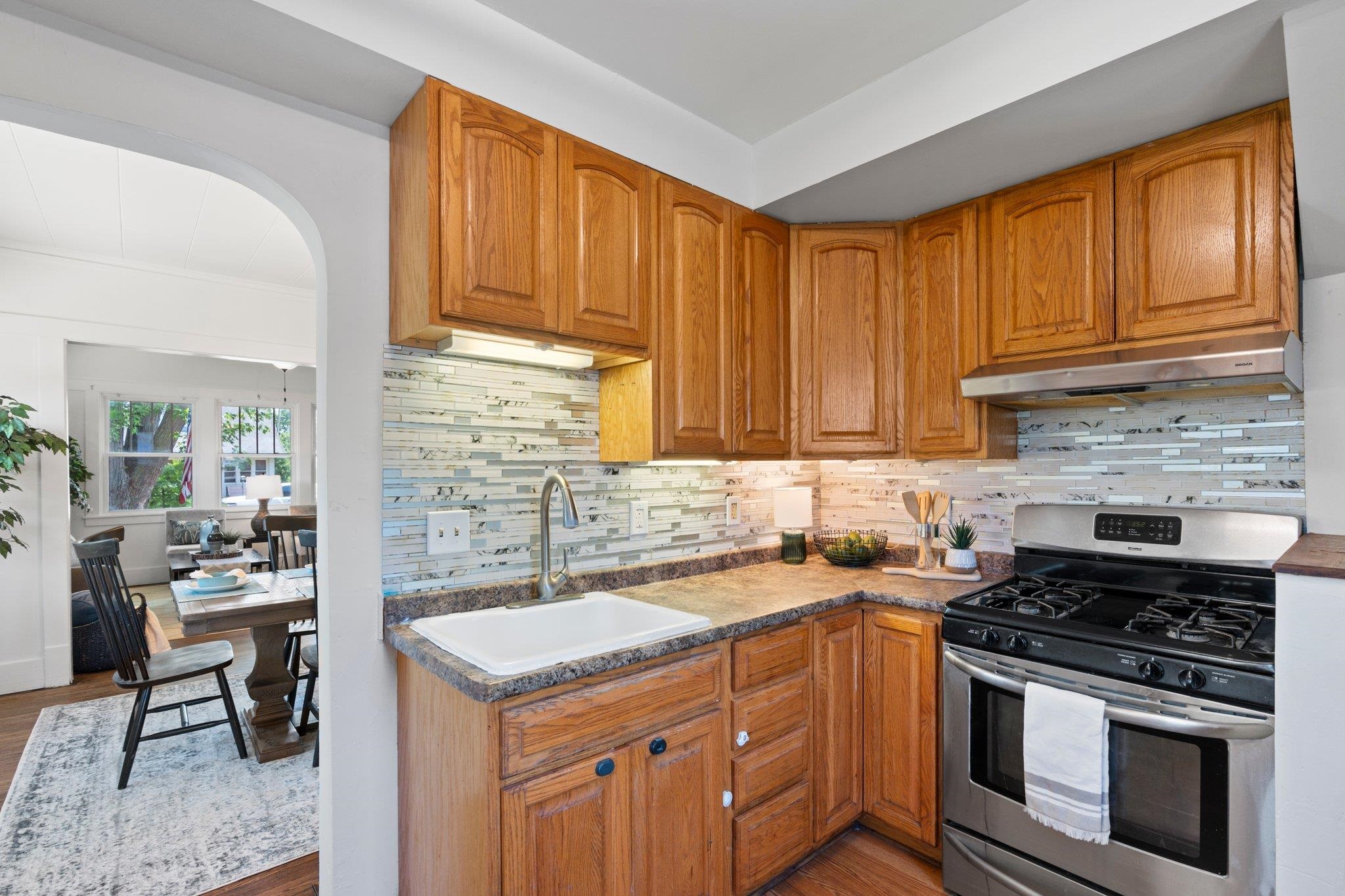 317 E Franklin Street