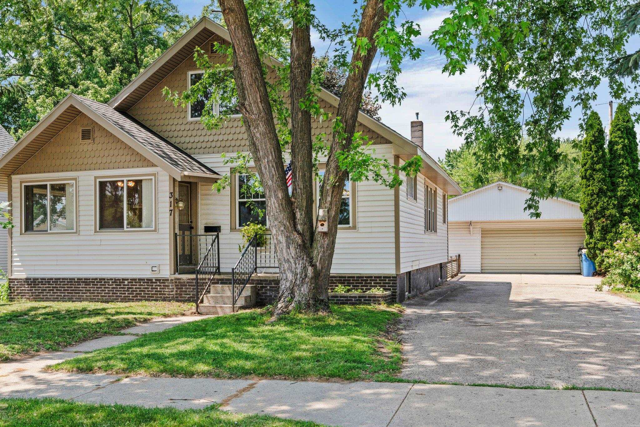 317 E Franklin Street