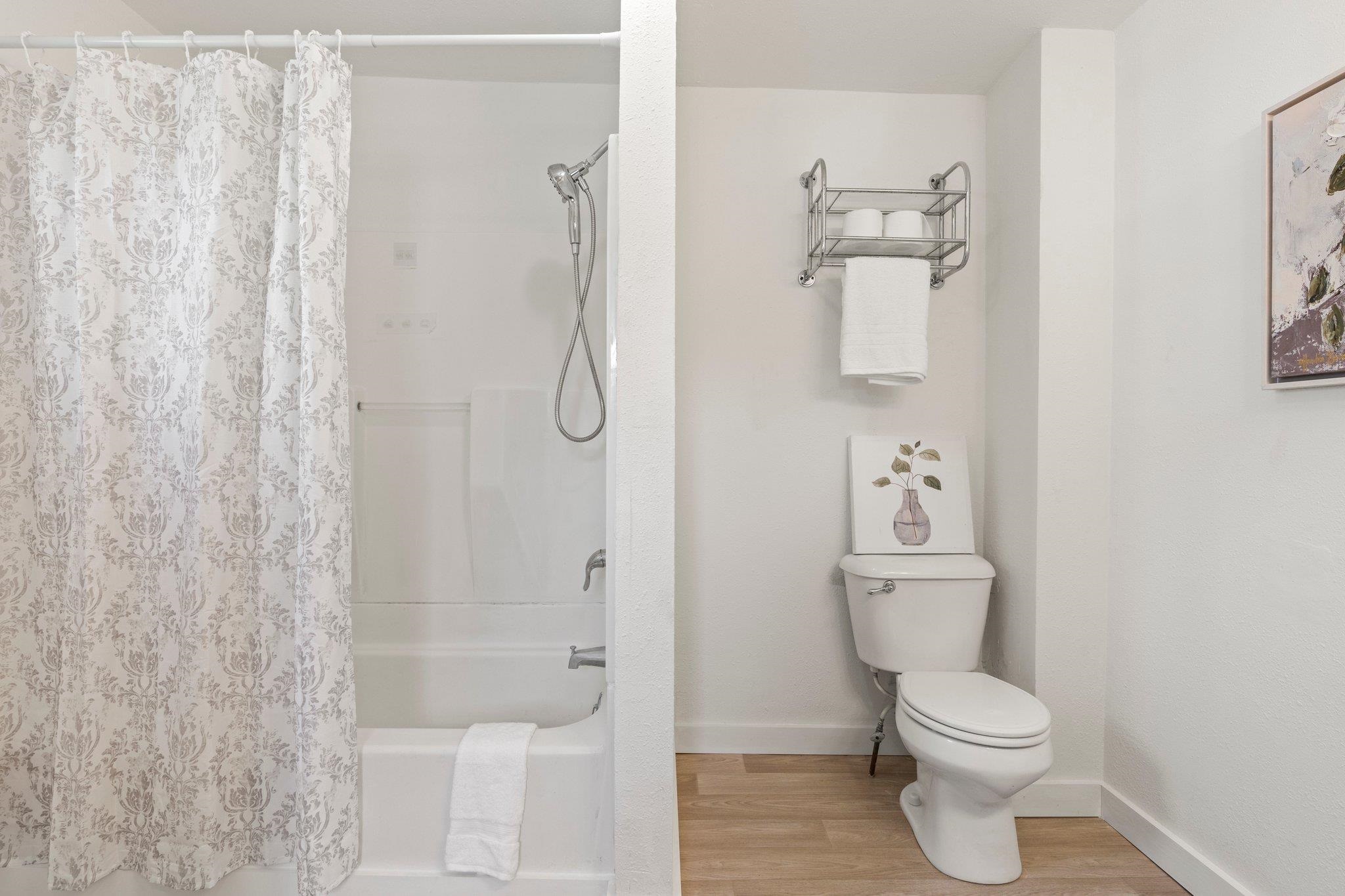 210 W Pleasant Street