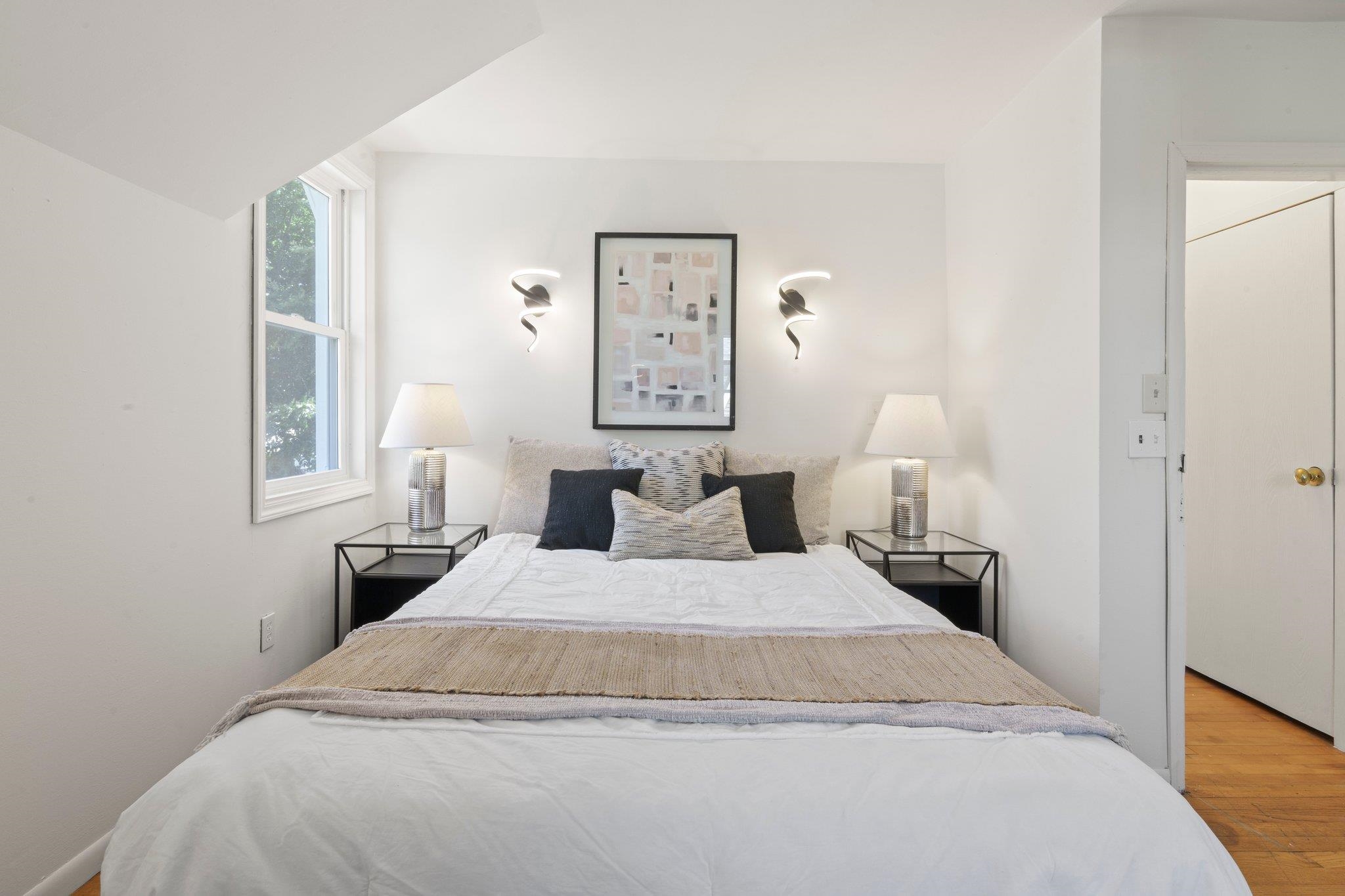 210 W Pleasant Street