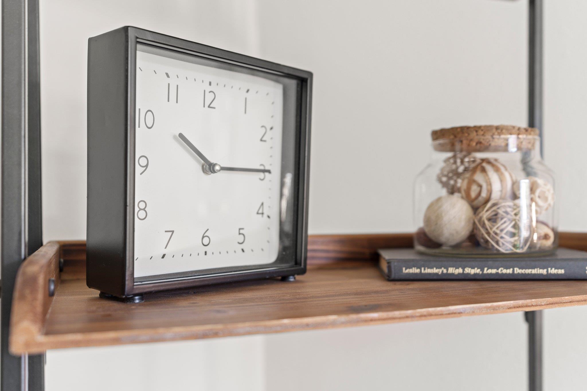 210 W Pleasant Street