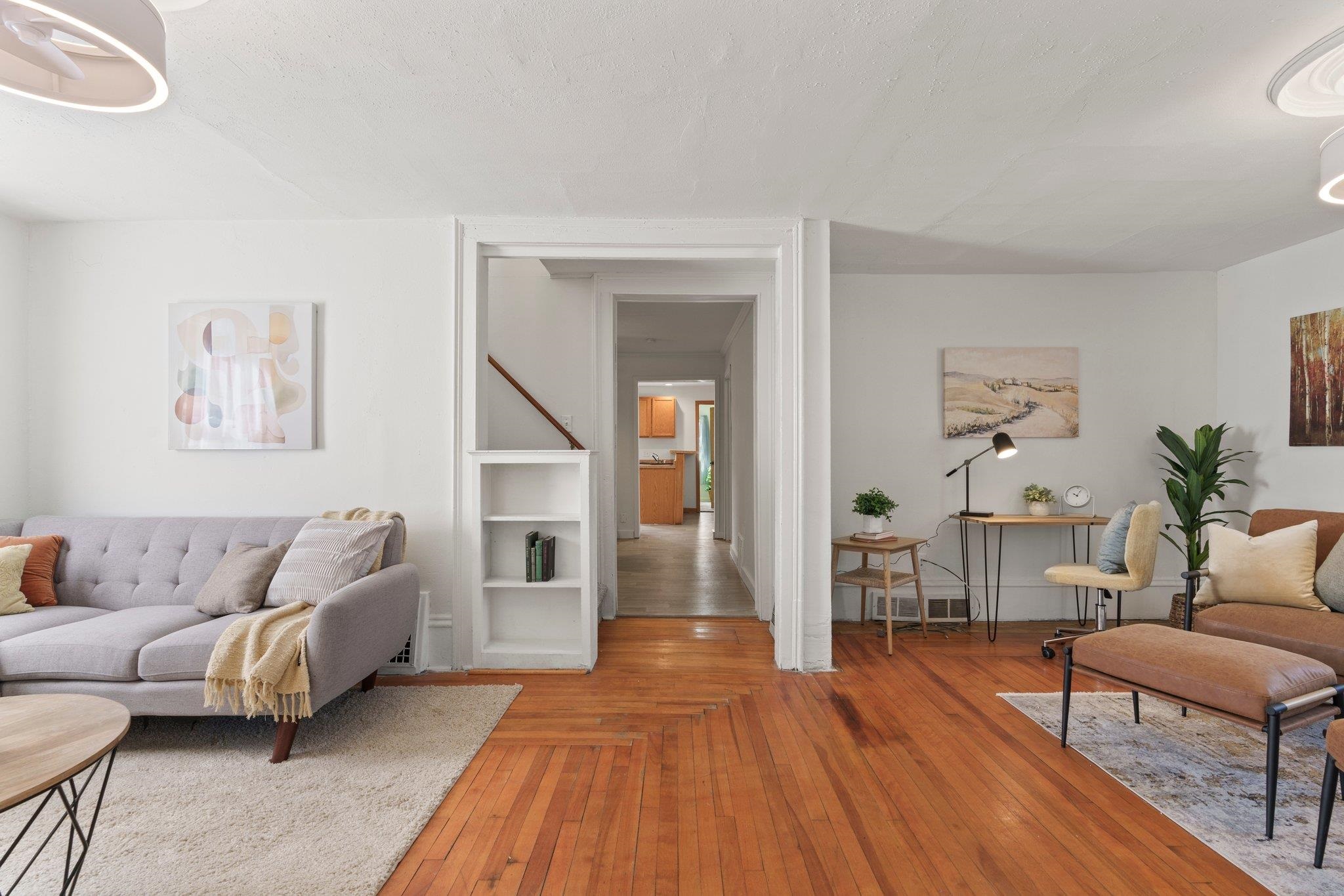 210 W Pleasant Street