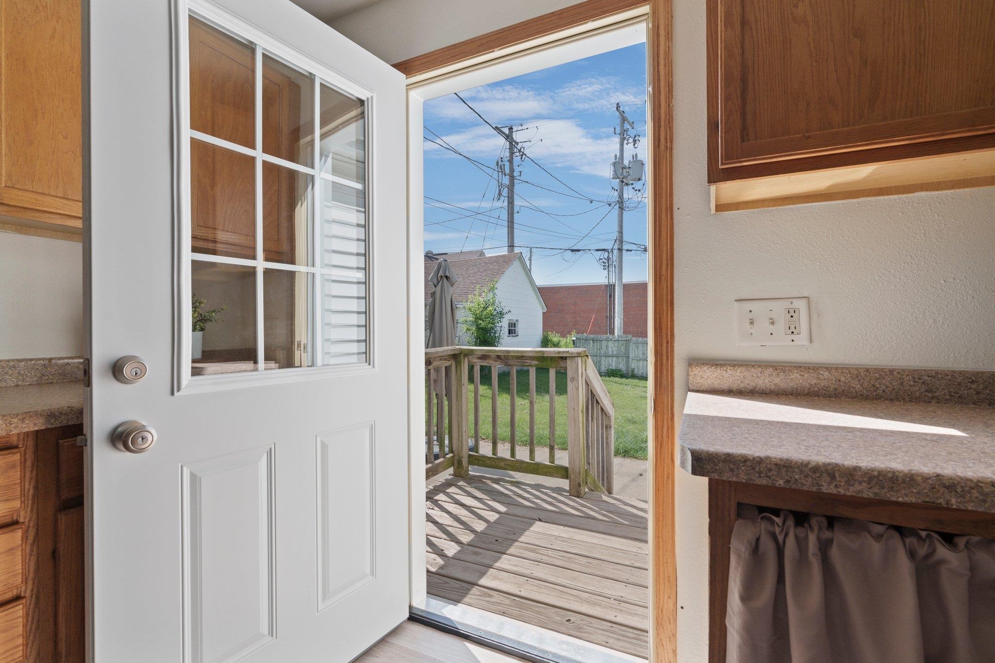 210 W Pleasant Street