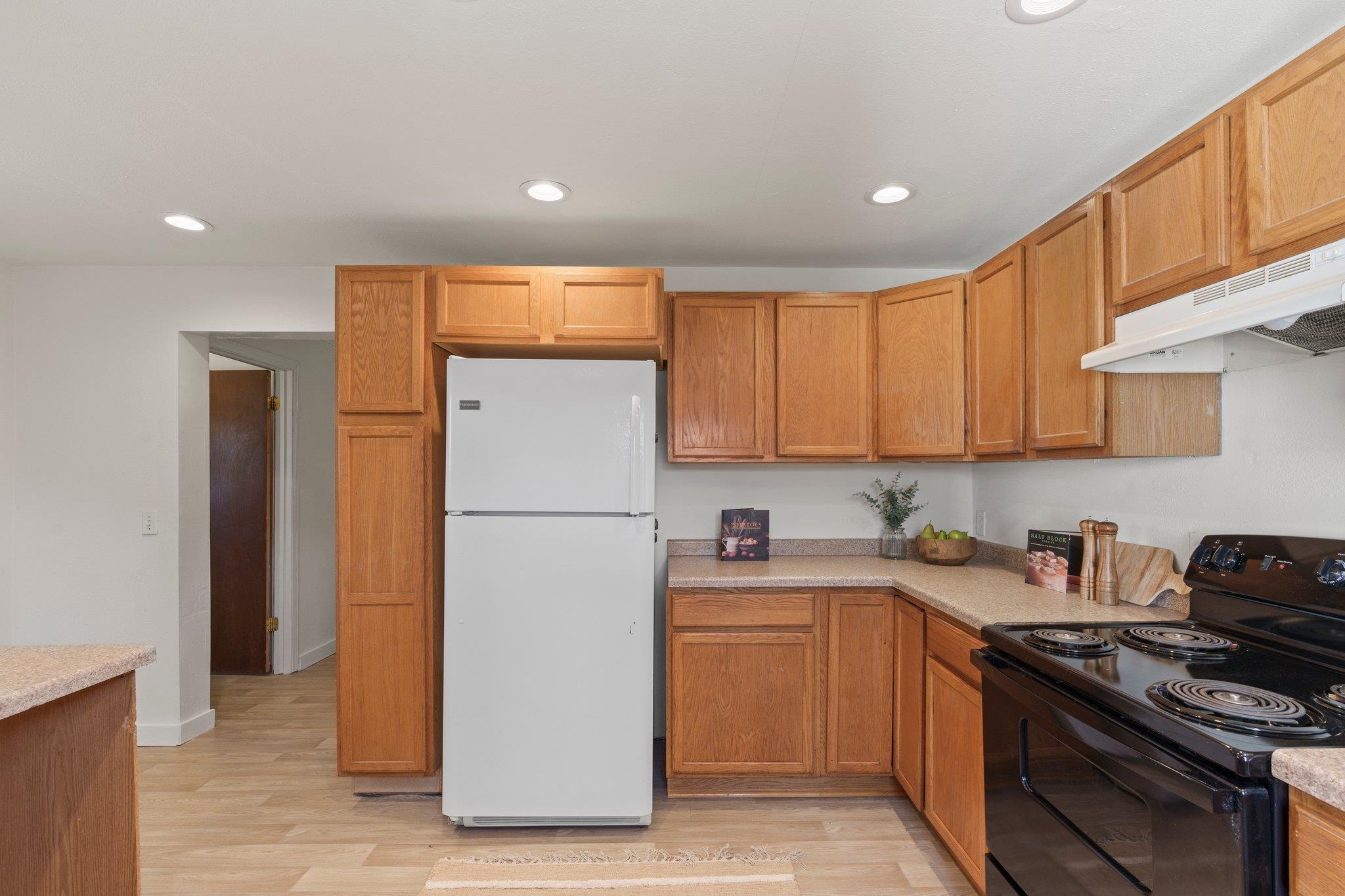 210 W Pleasant Street