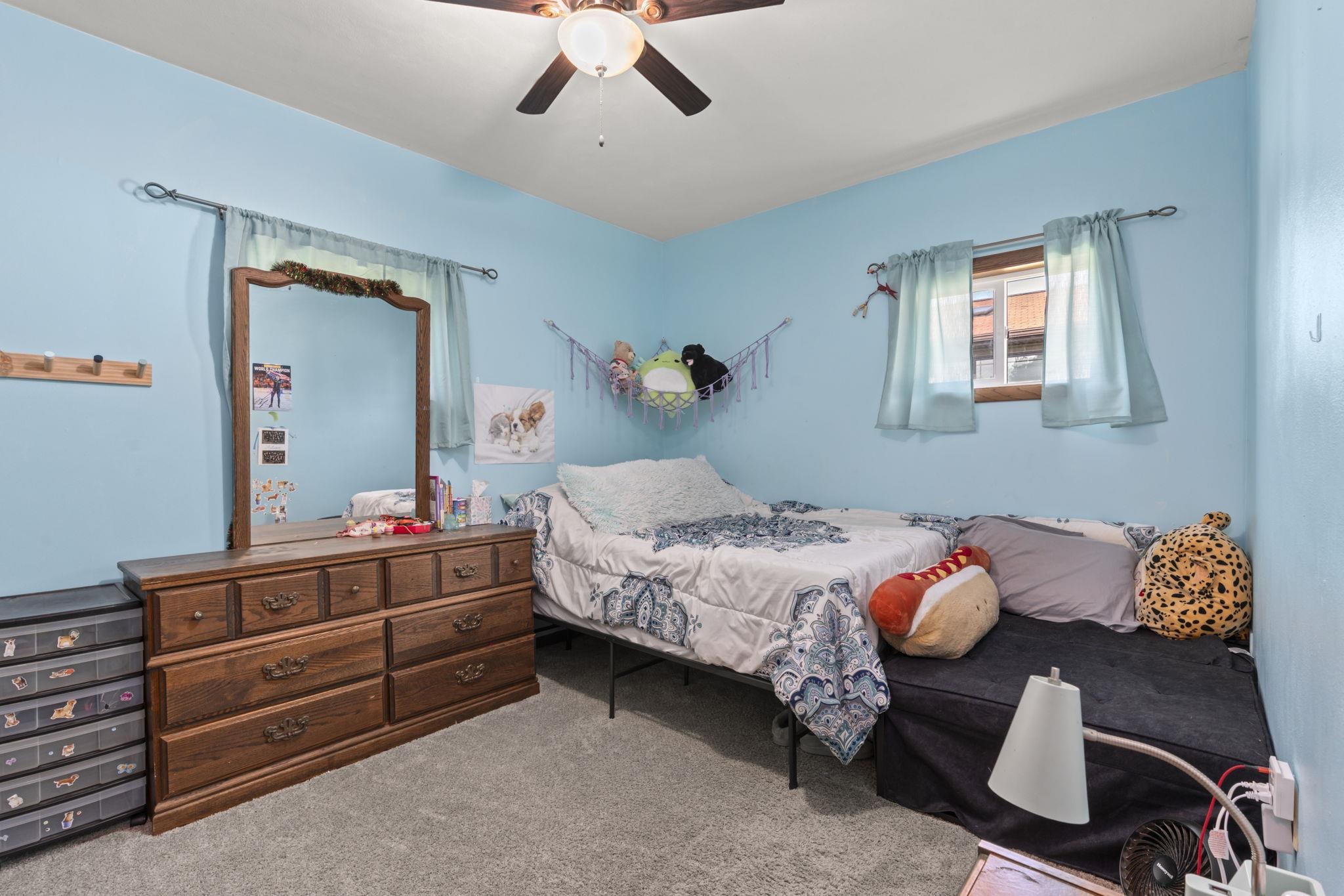 214 W Haertel Street