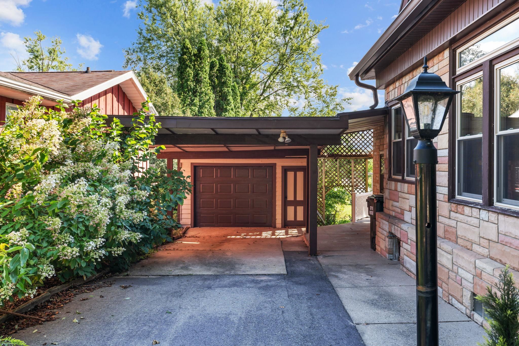 414 W Edgewater Street