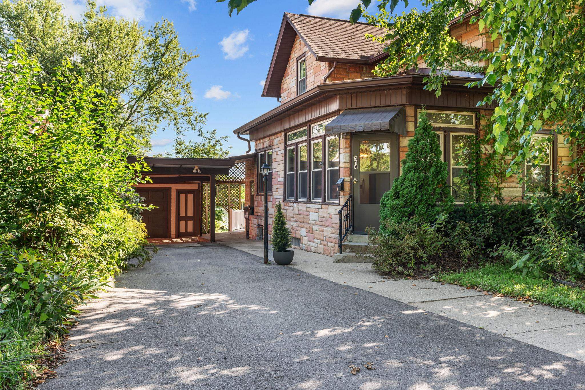 414 W Edgewater Street