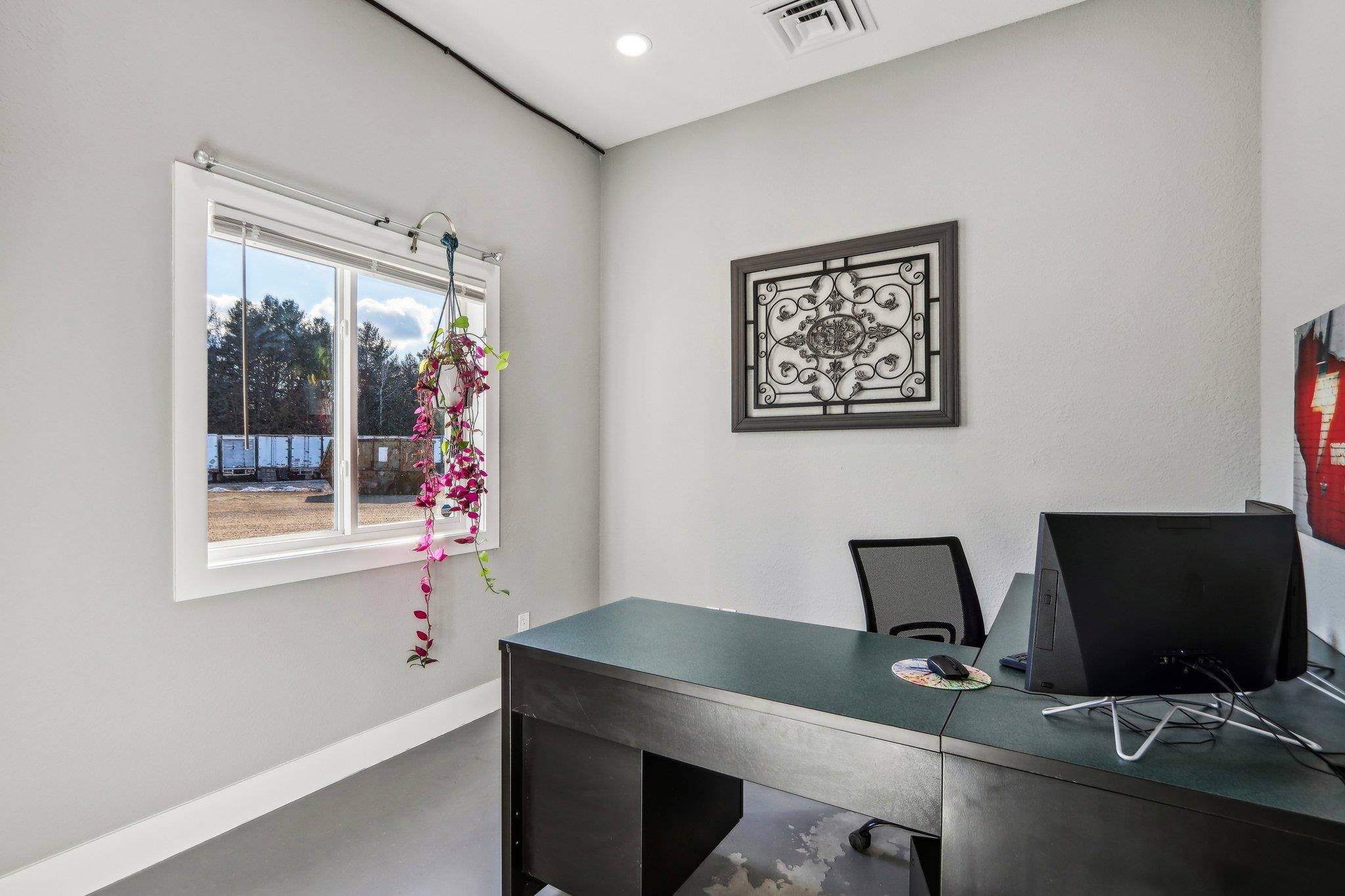 910 Business Park Drive