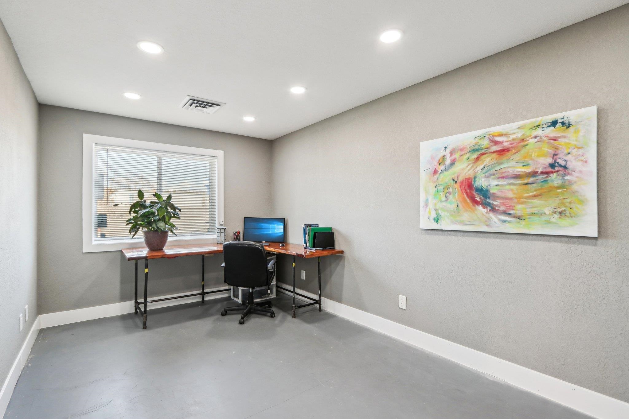 910 Business Park Drive