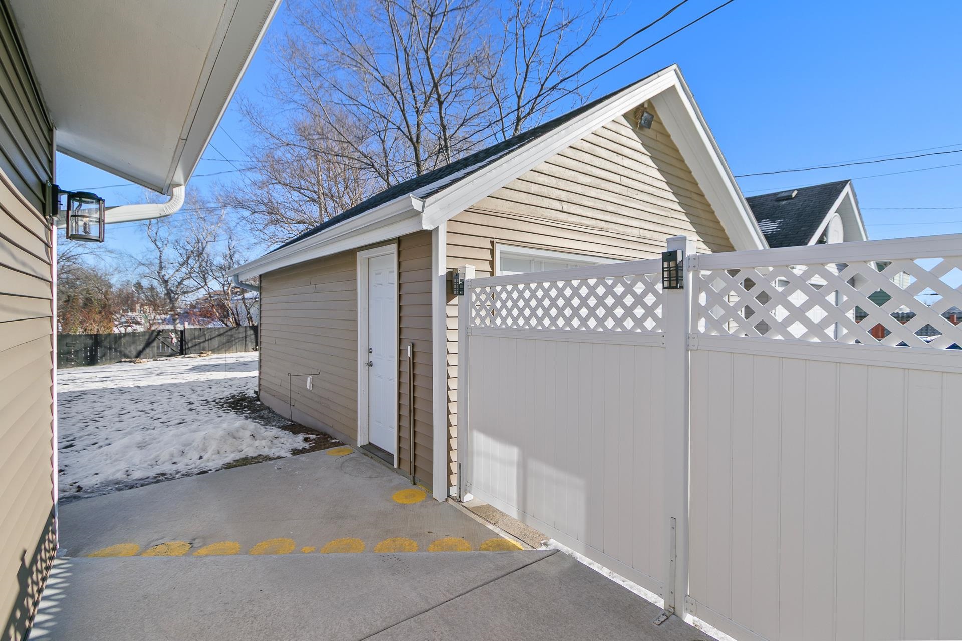 118 N Johnson Street