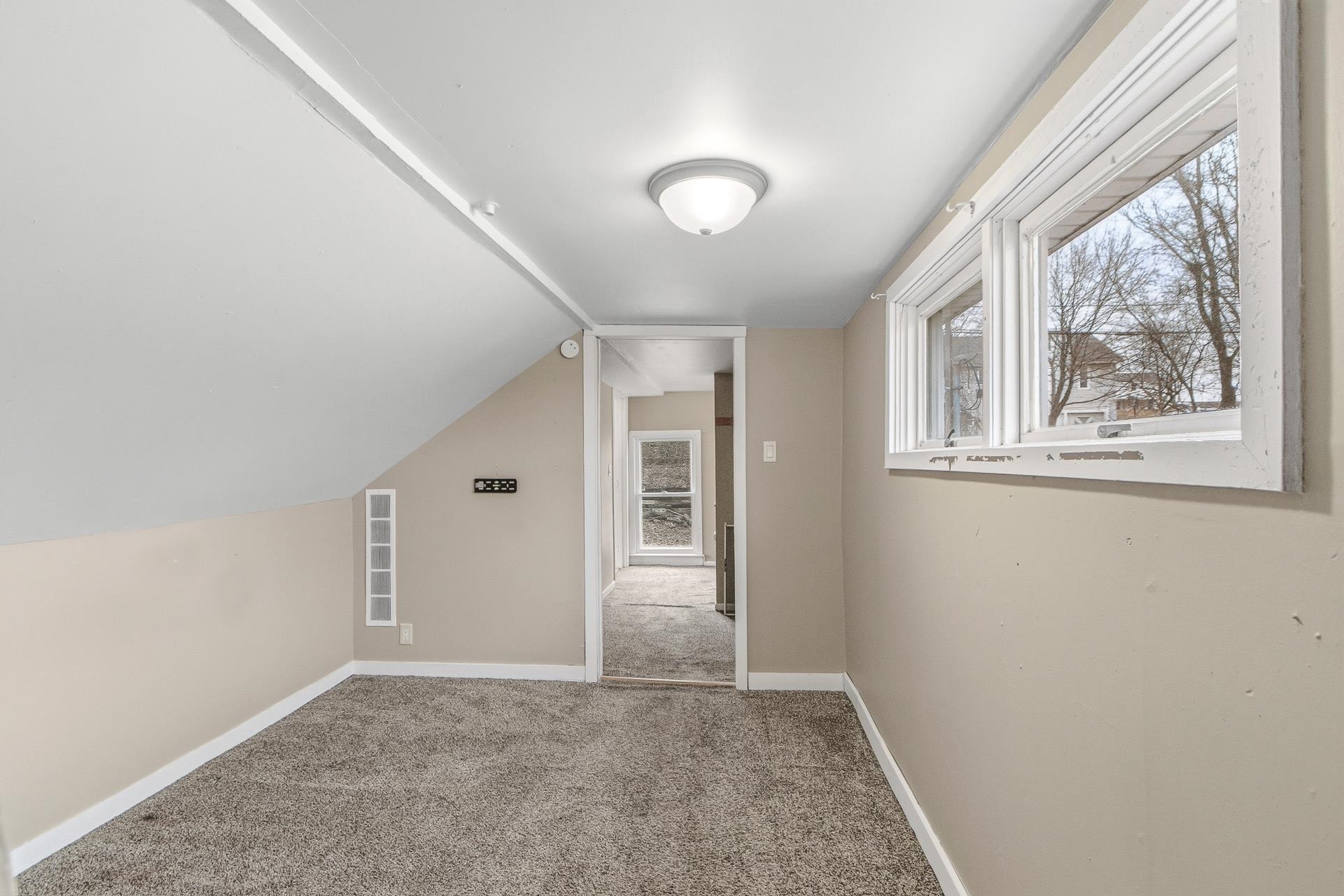 617 E Edgewater Street