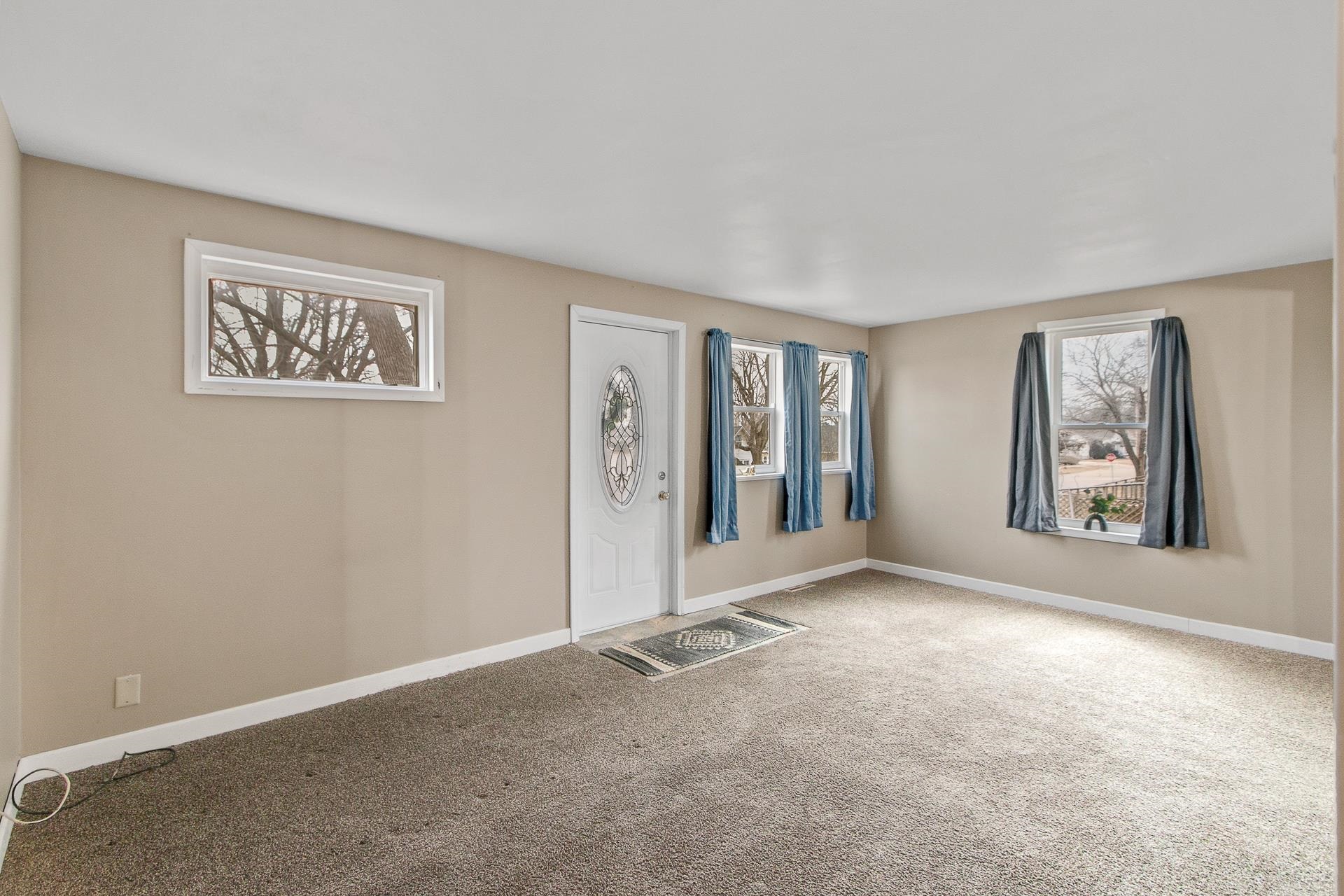 617 E Edgewater Street