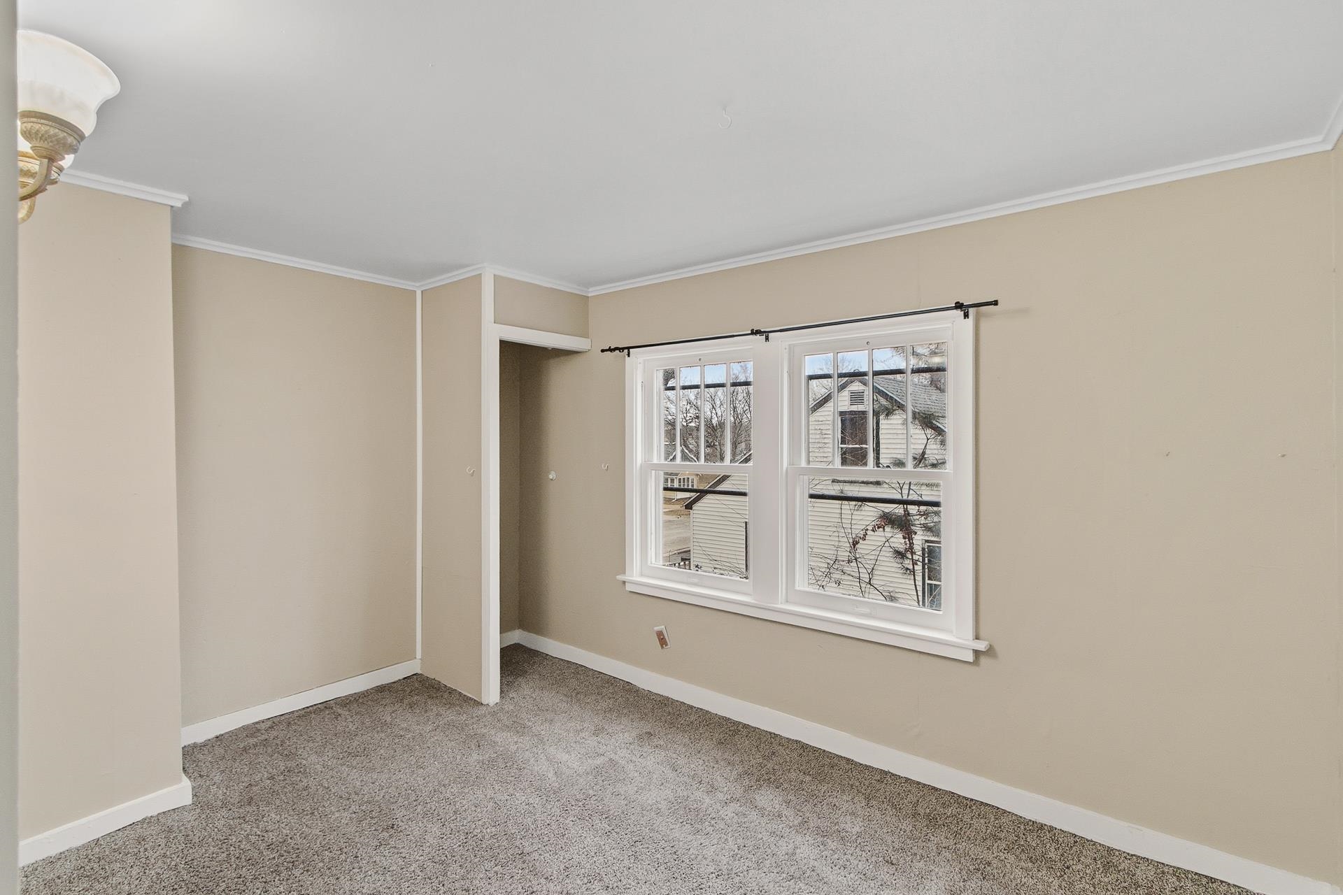 617 E Edgewater Street