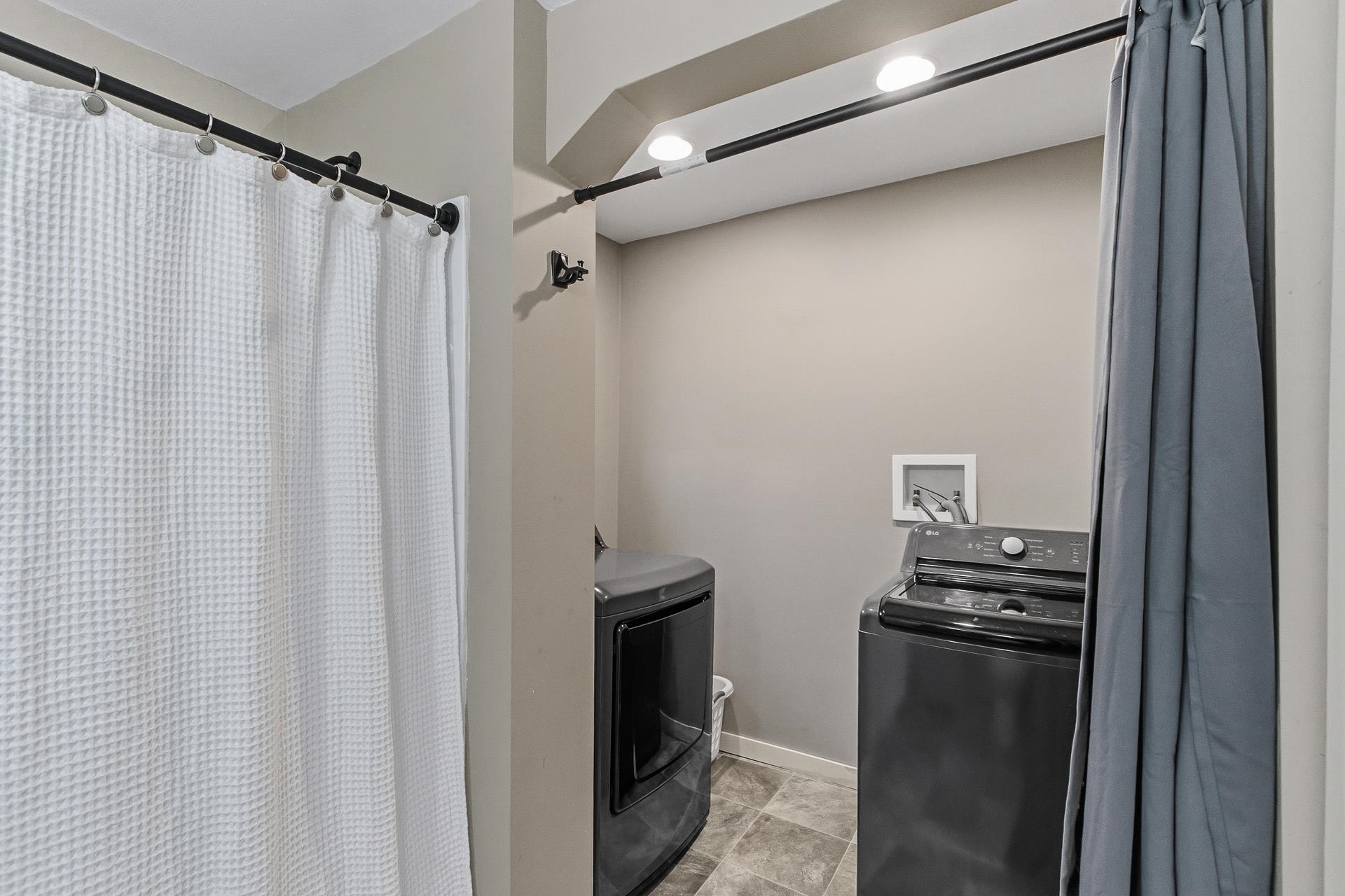 617 E Edgewater Street