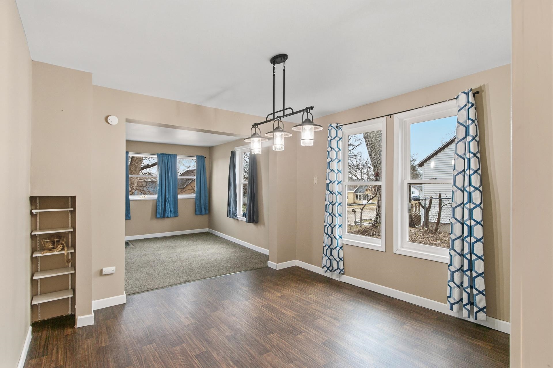 617 E Edgewater Street