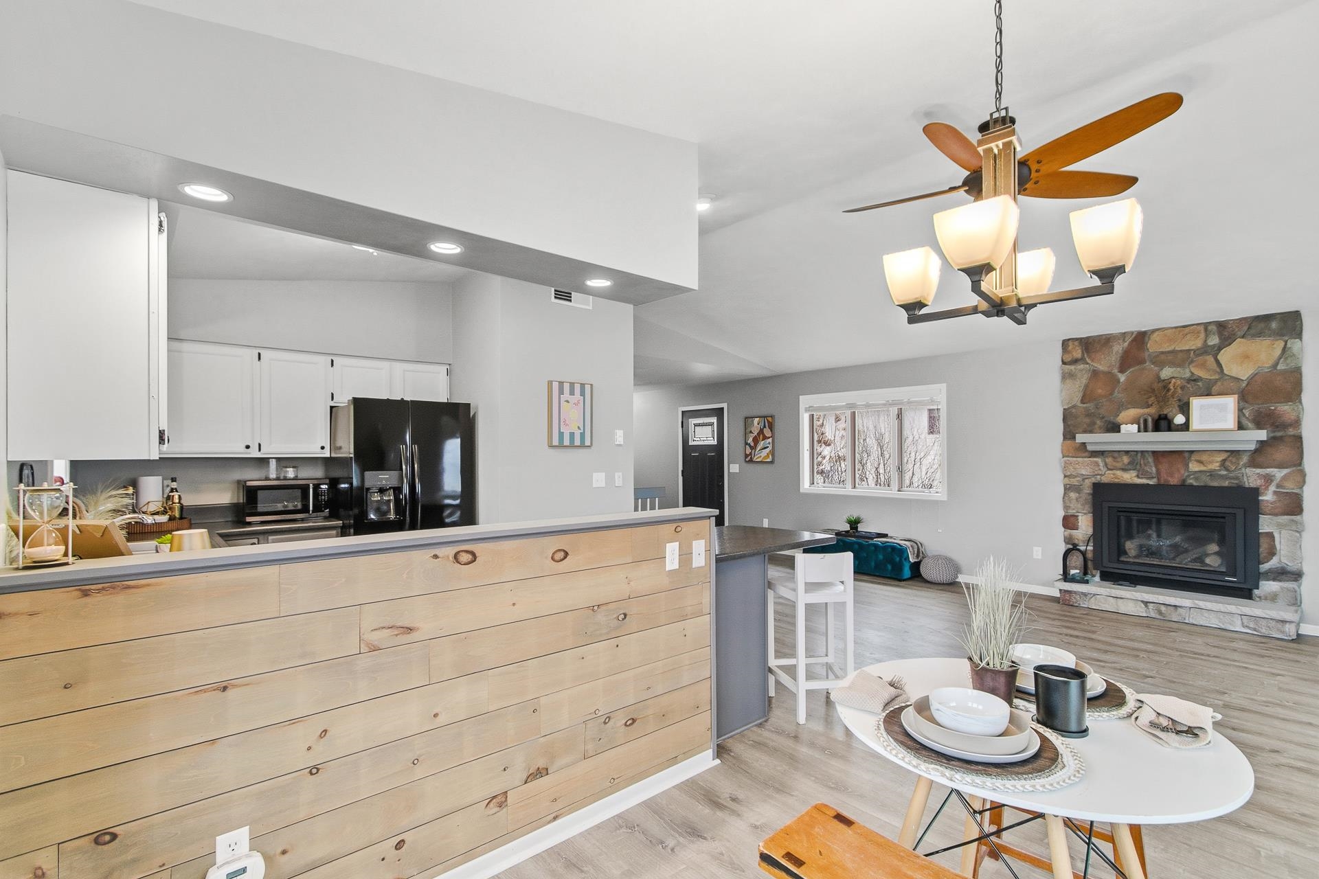 6028 Saddle Ridge