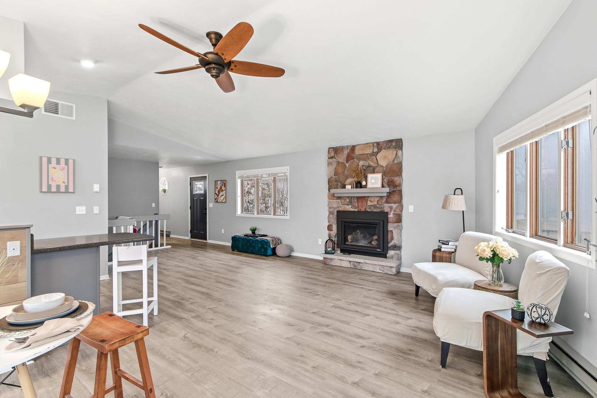 6028 Saddle Ridge