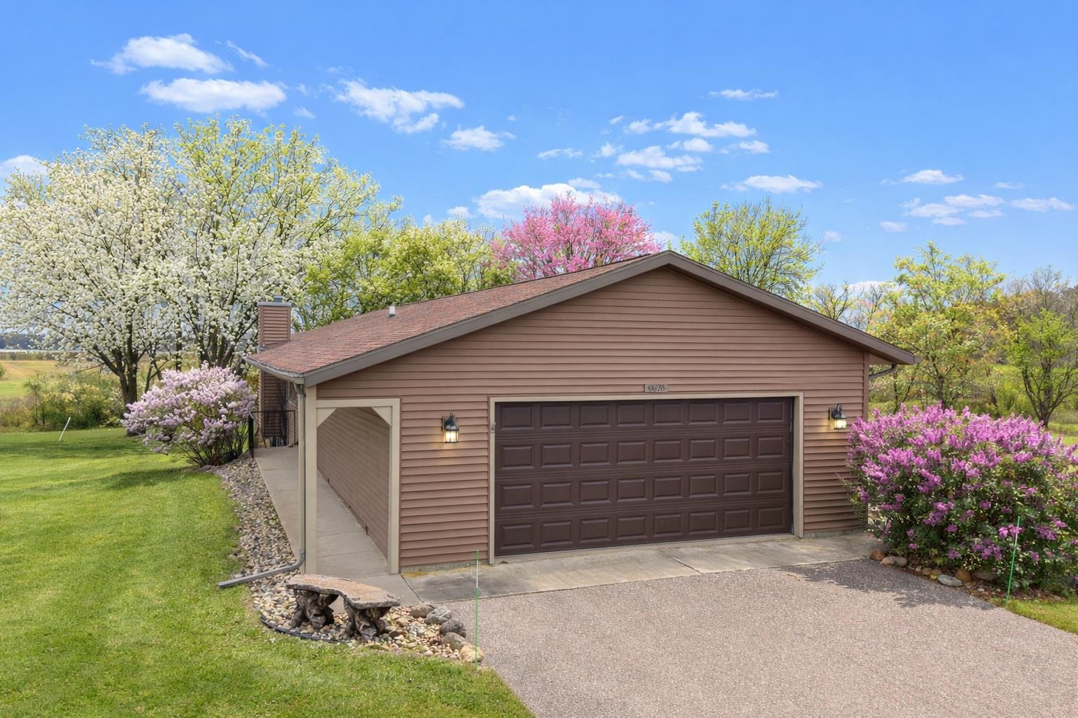 6028 Saddle Ridge