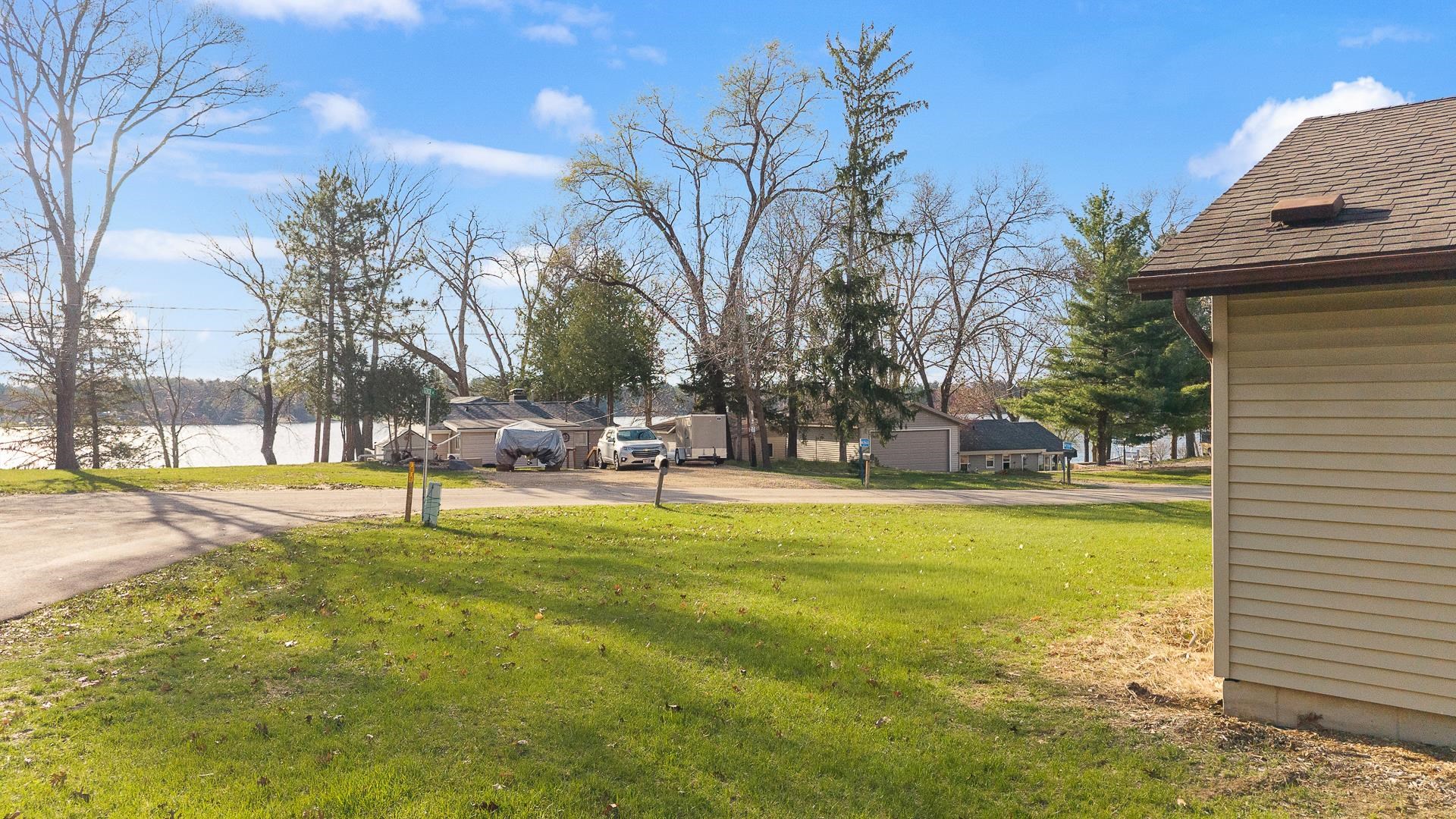 W3560 Glencoe Avenue