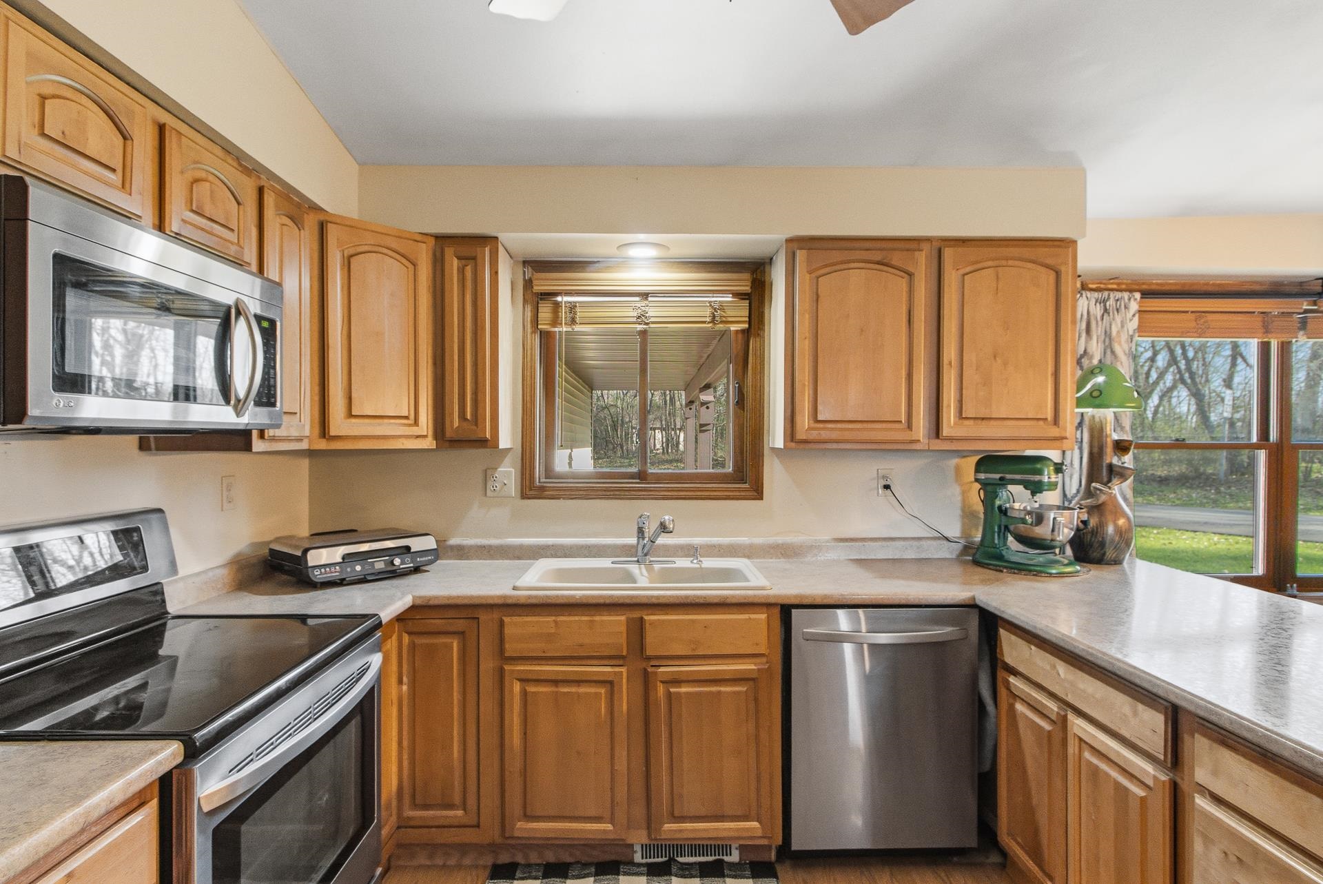 W3560 Glencoe Avenue