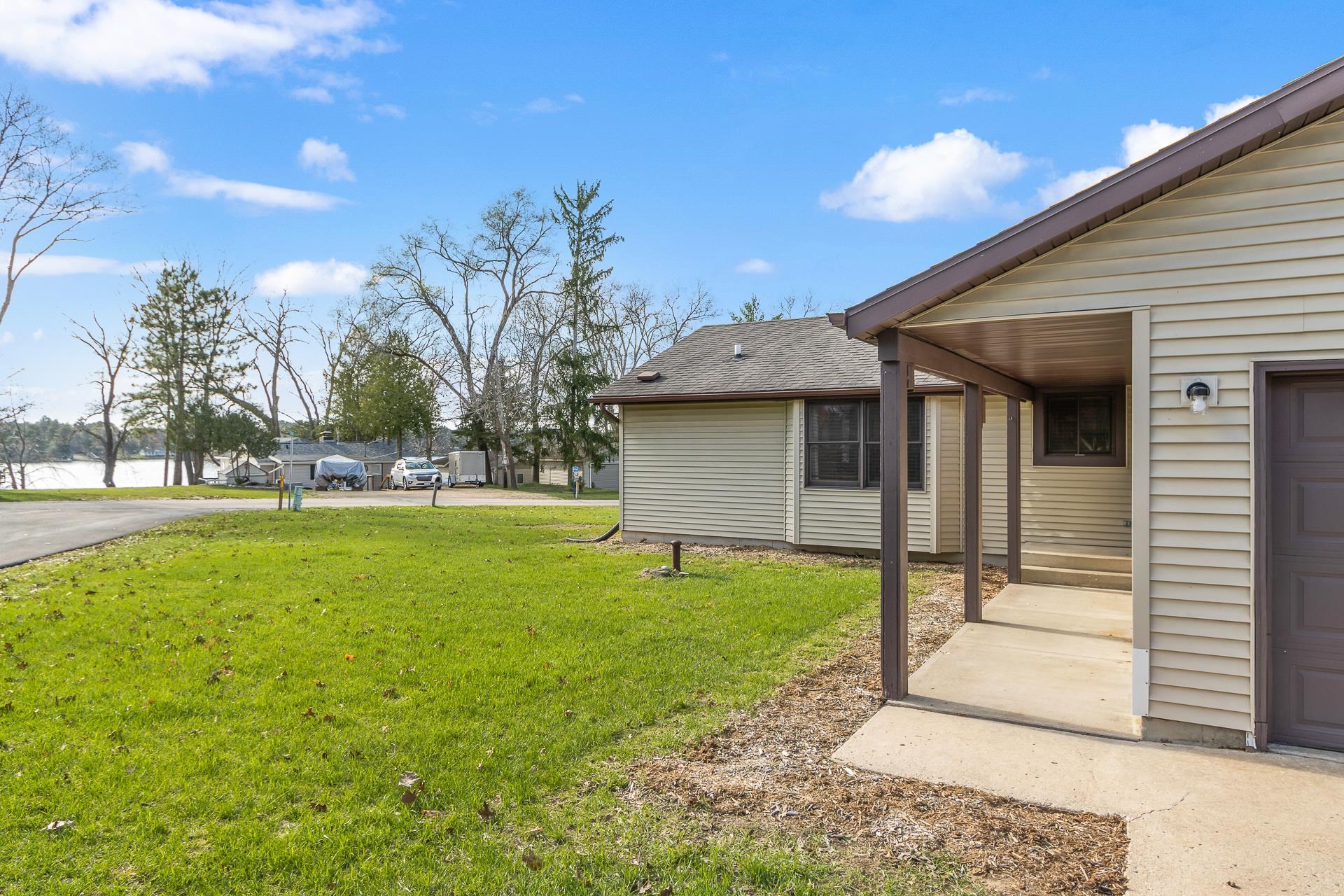 W3560 Glencoe Avenue