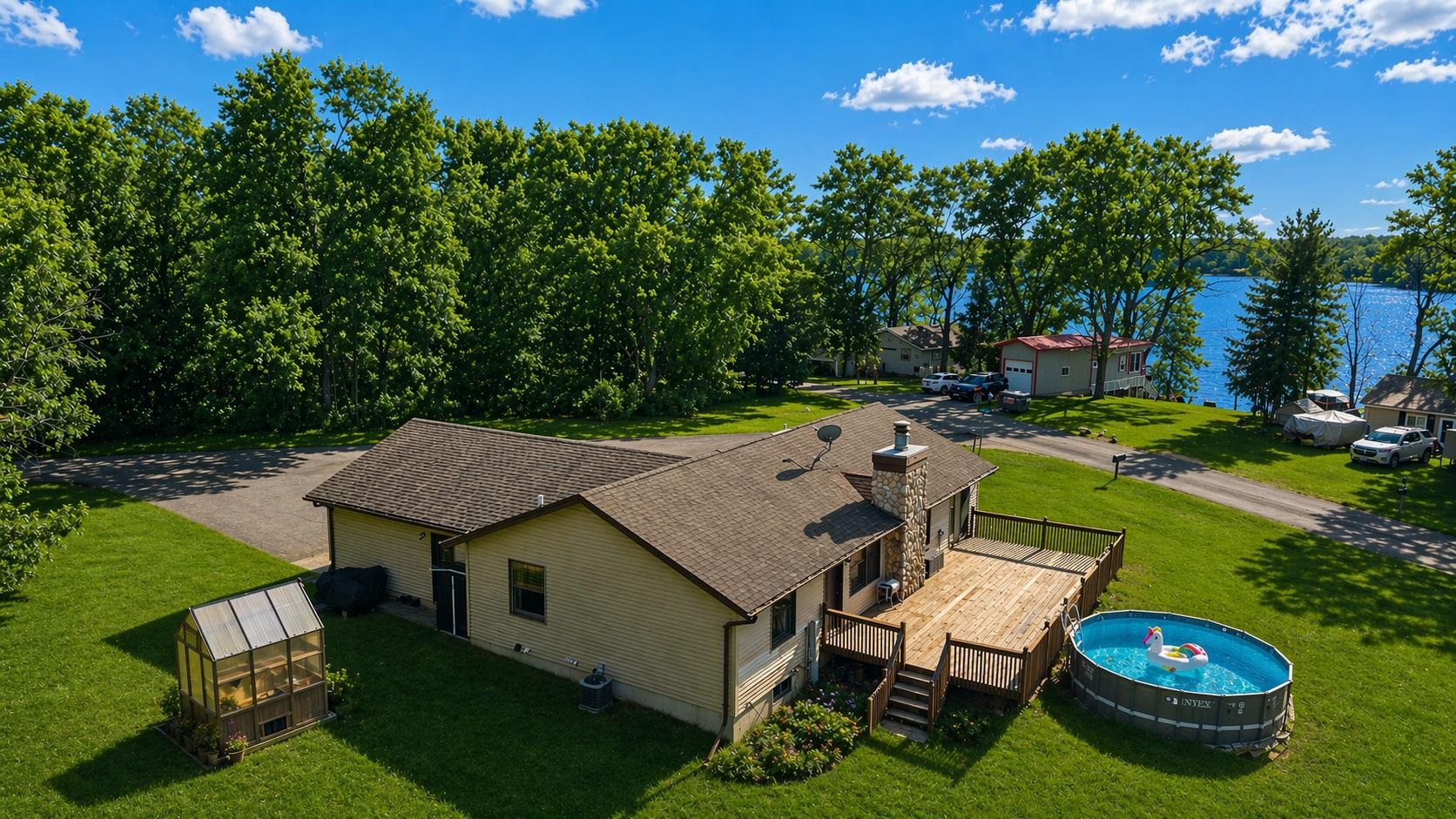 W3560 Glencoe Avenue