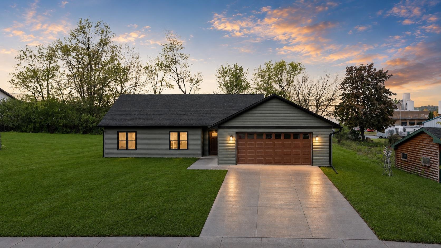 1126 Maple Street