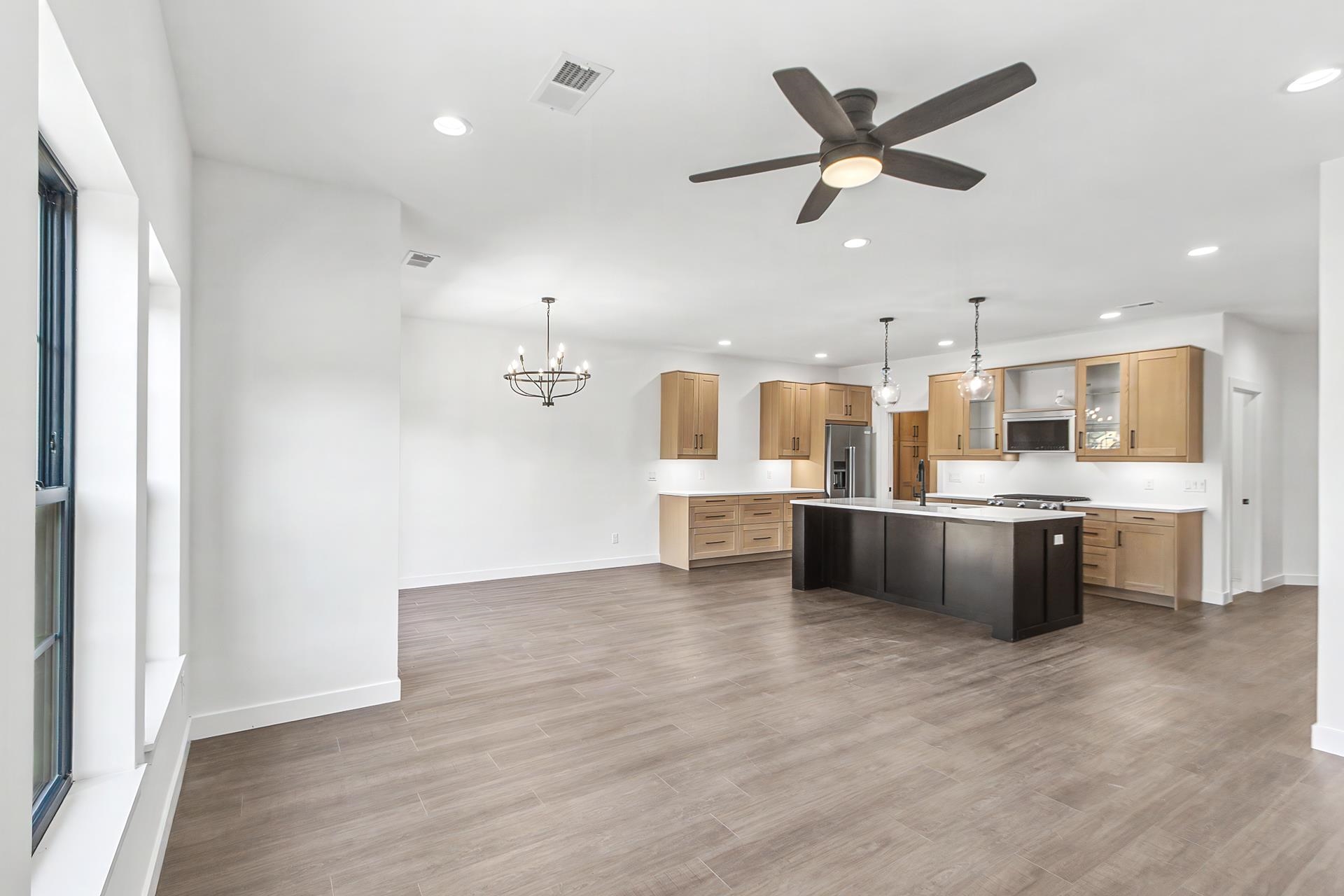 302 Willow Street 302
