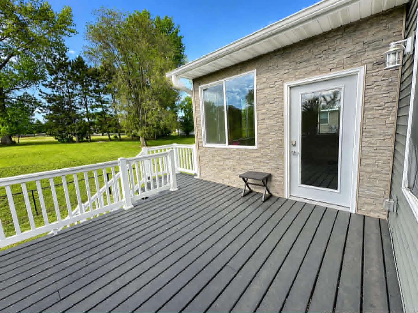 N6736 Clover Lane