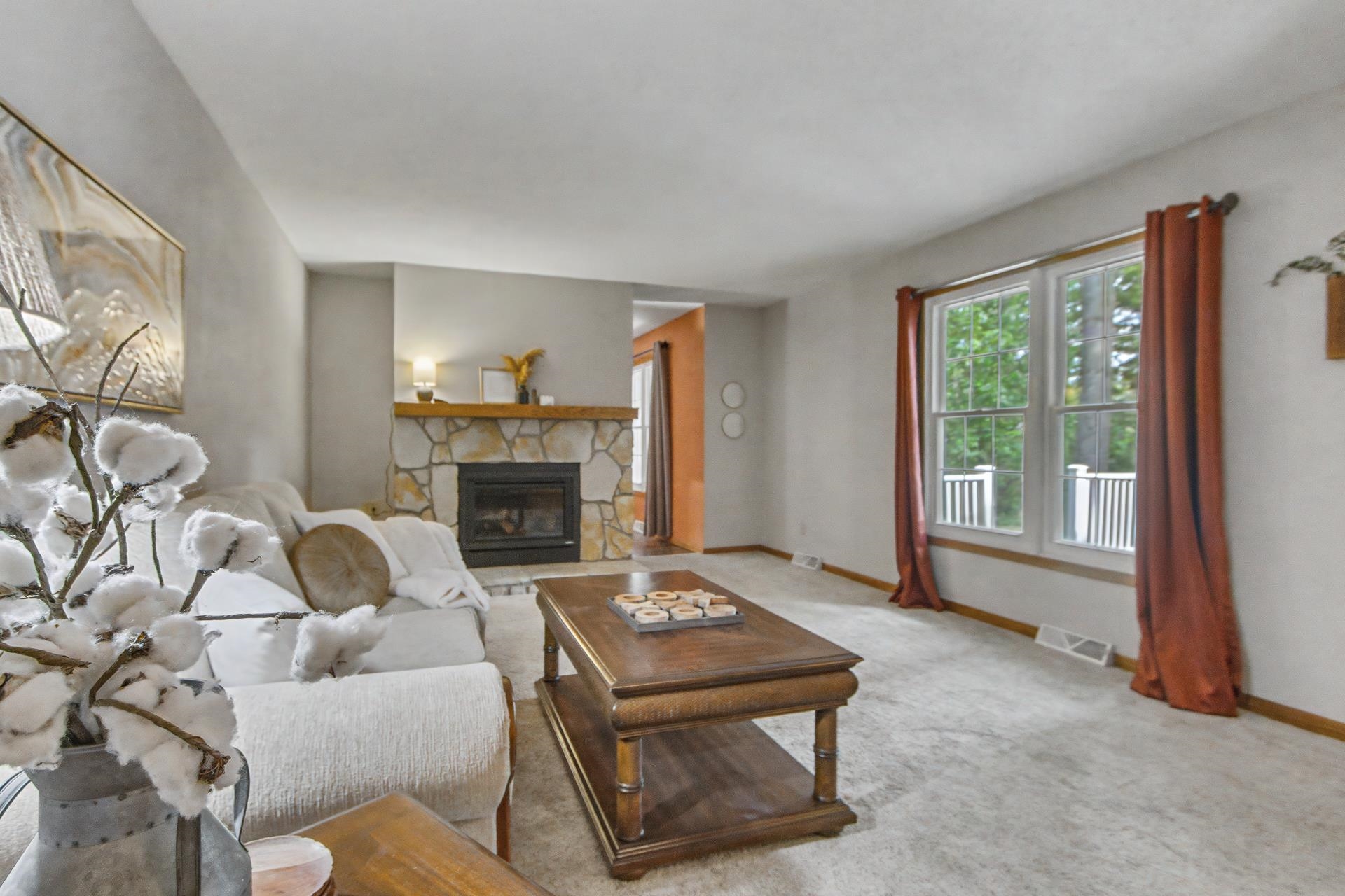 818 Saddle Ridge
