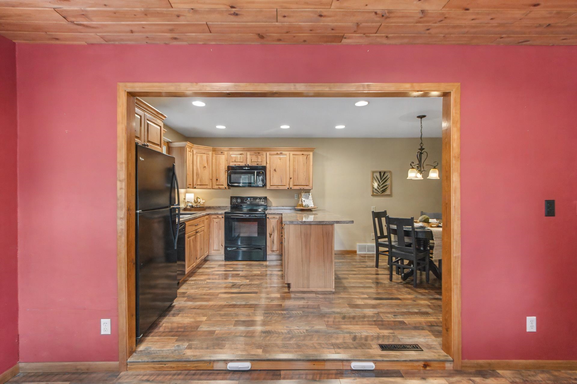 818 Saddle Ridge