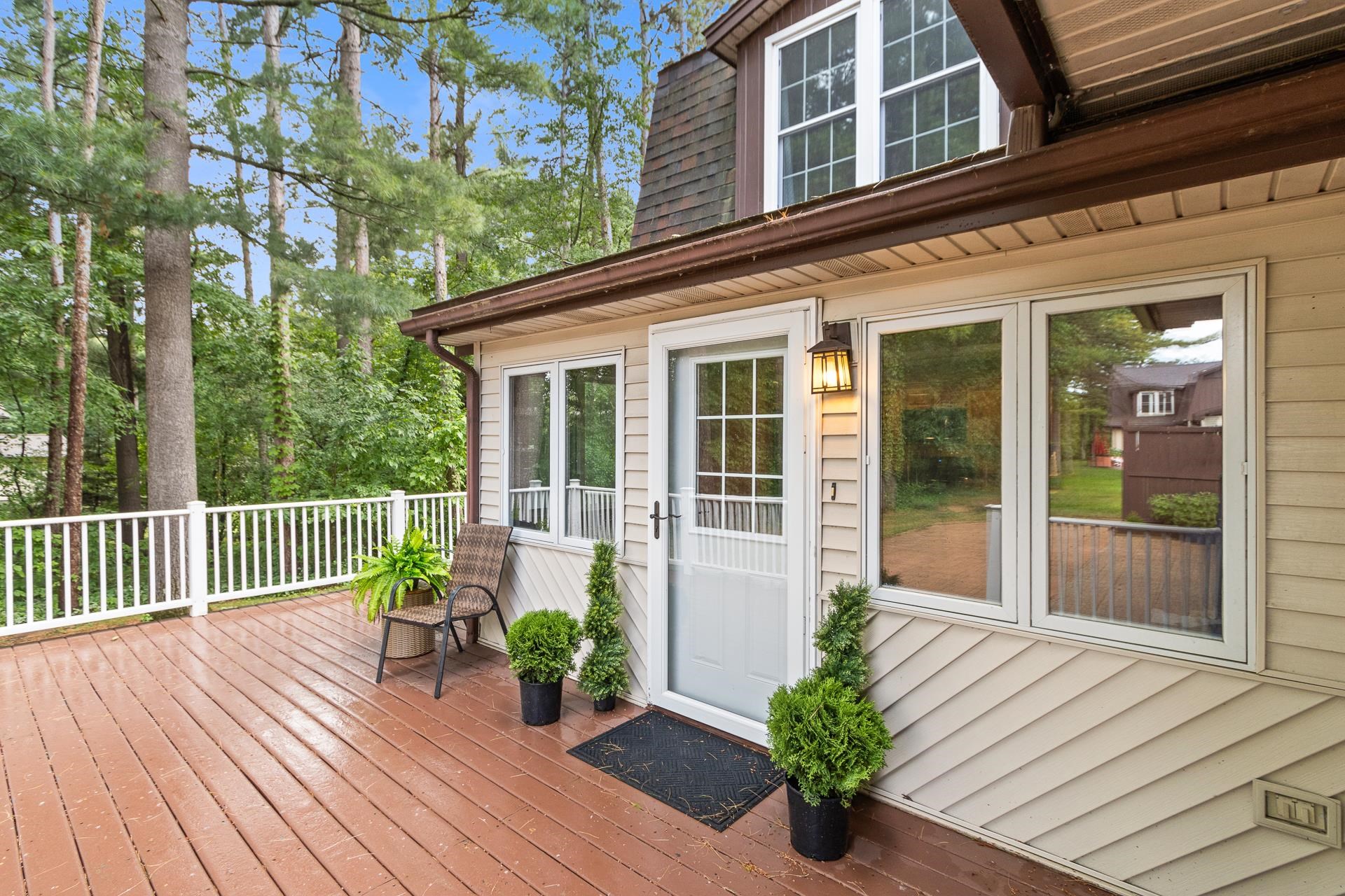 818 Saddle Ridge