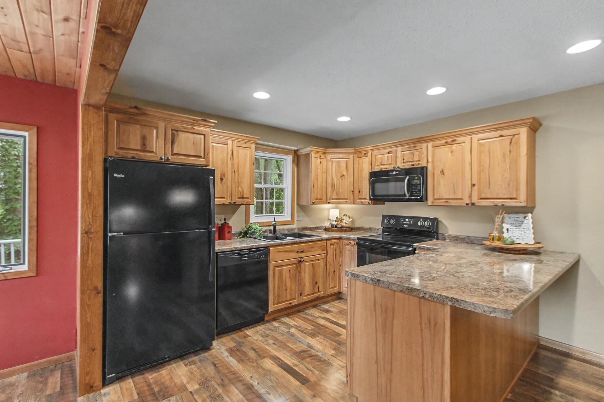 818 Saddle Ridge