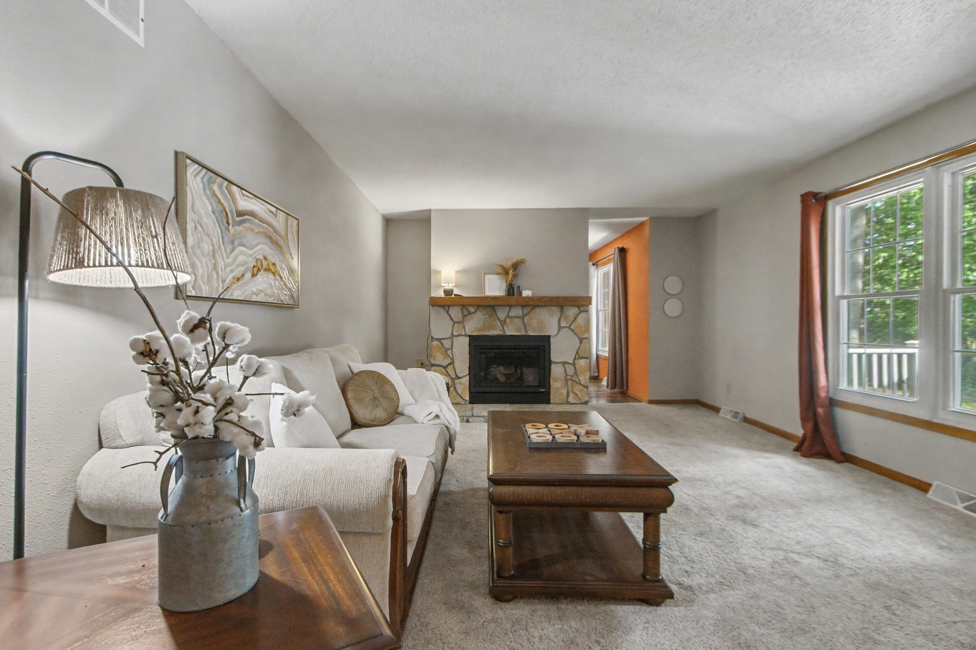 818 Saddle Ridge